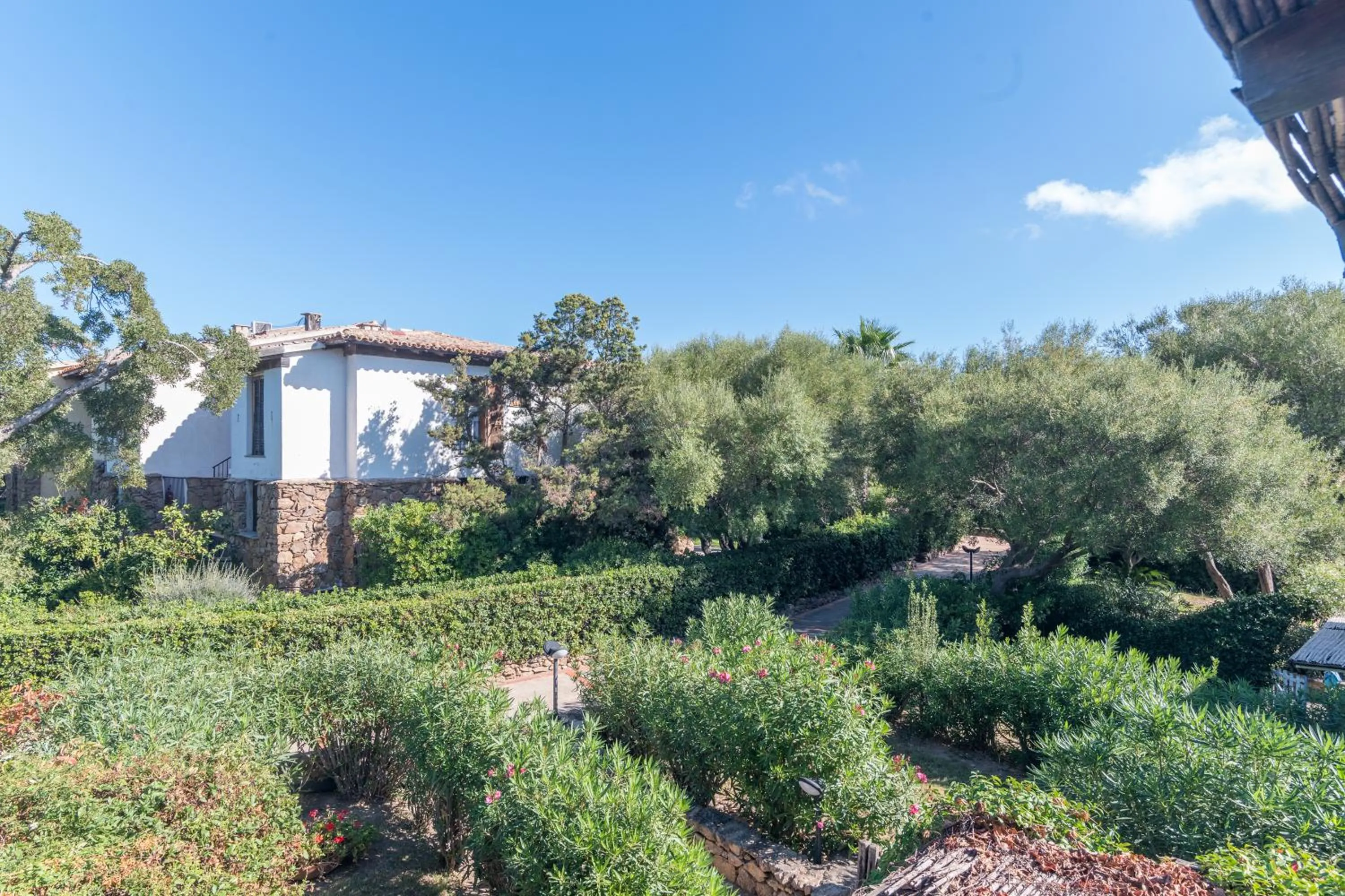 Landmark view in Casa Emozione With Shared Pool - Happy Rentals