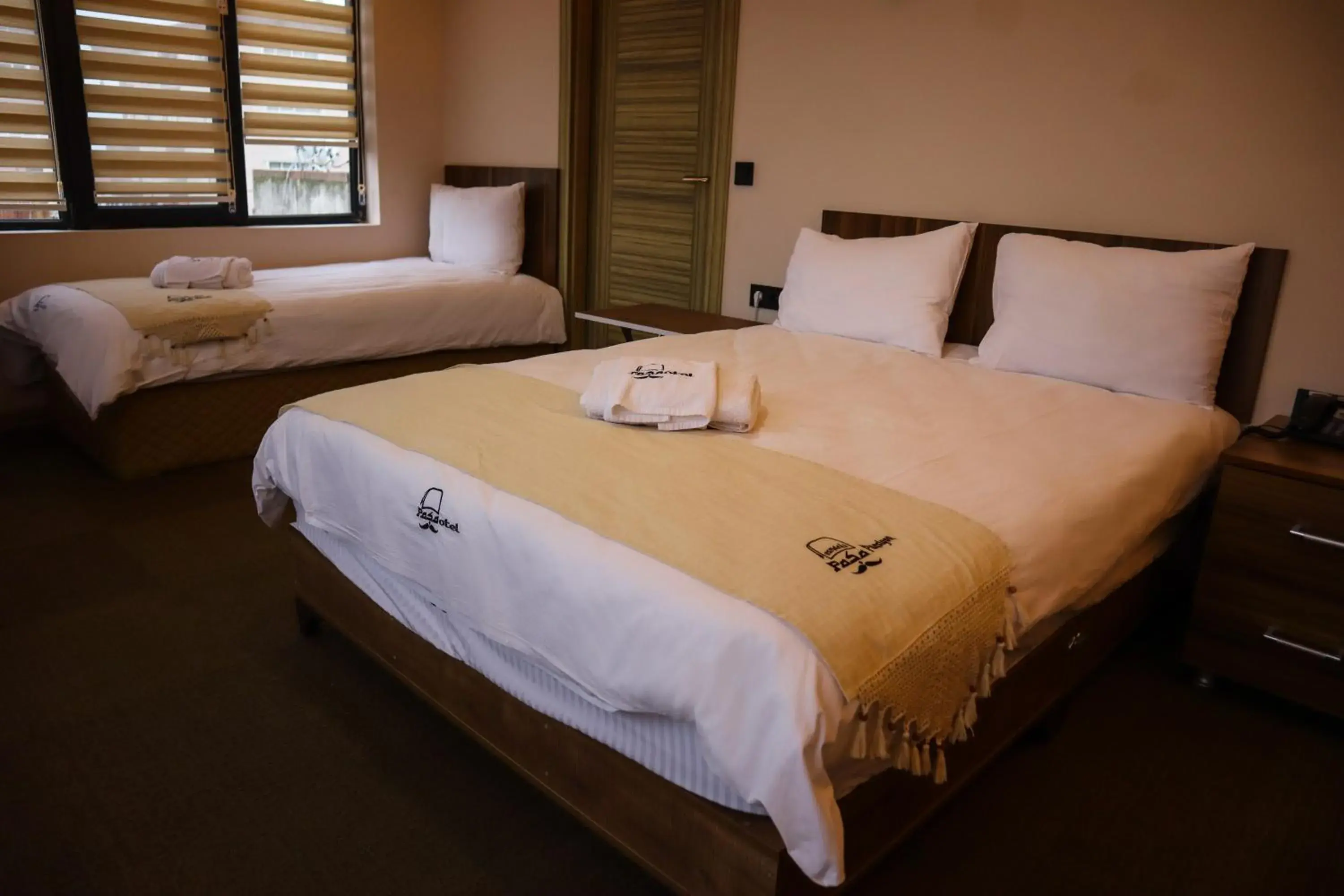 Photo of the whole room, Bed in Osmanlı Paşa Otel- Konaklama Photo of the whole room, Bed in Osmanlı Paşa Otel- Konaklama