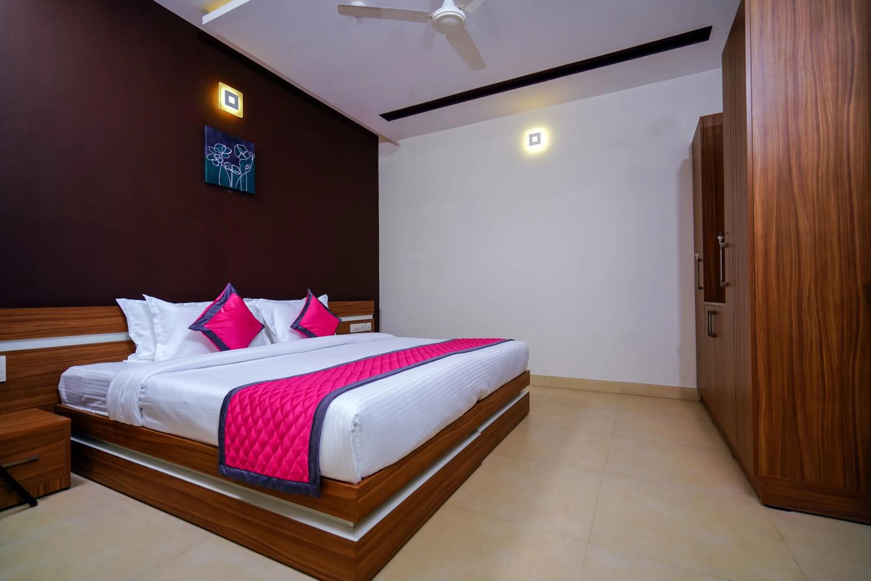 Deluxe Apart -1BHK in Lantern Apart Hotel