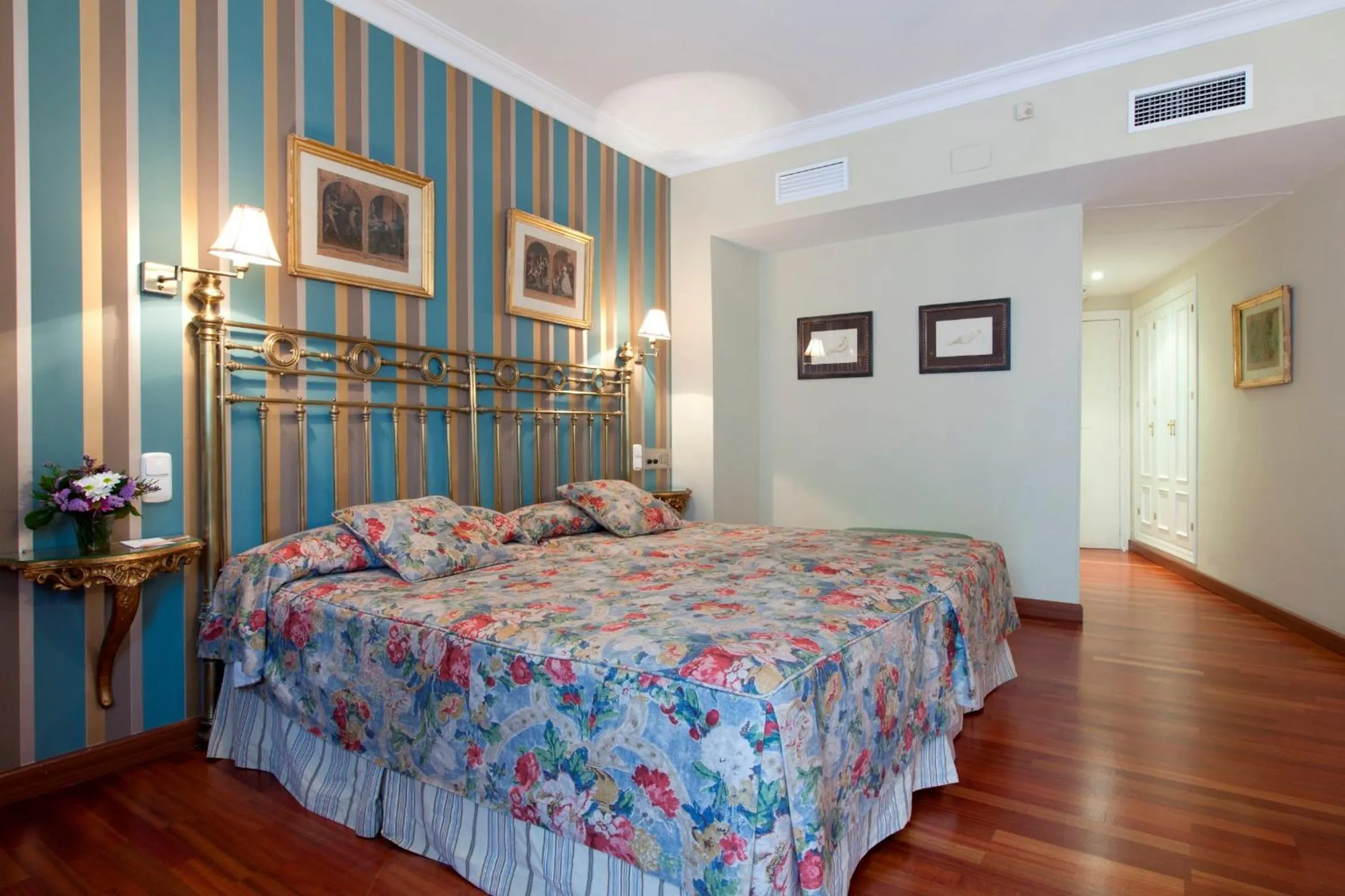 Bed in Hotel Doña María