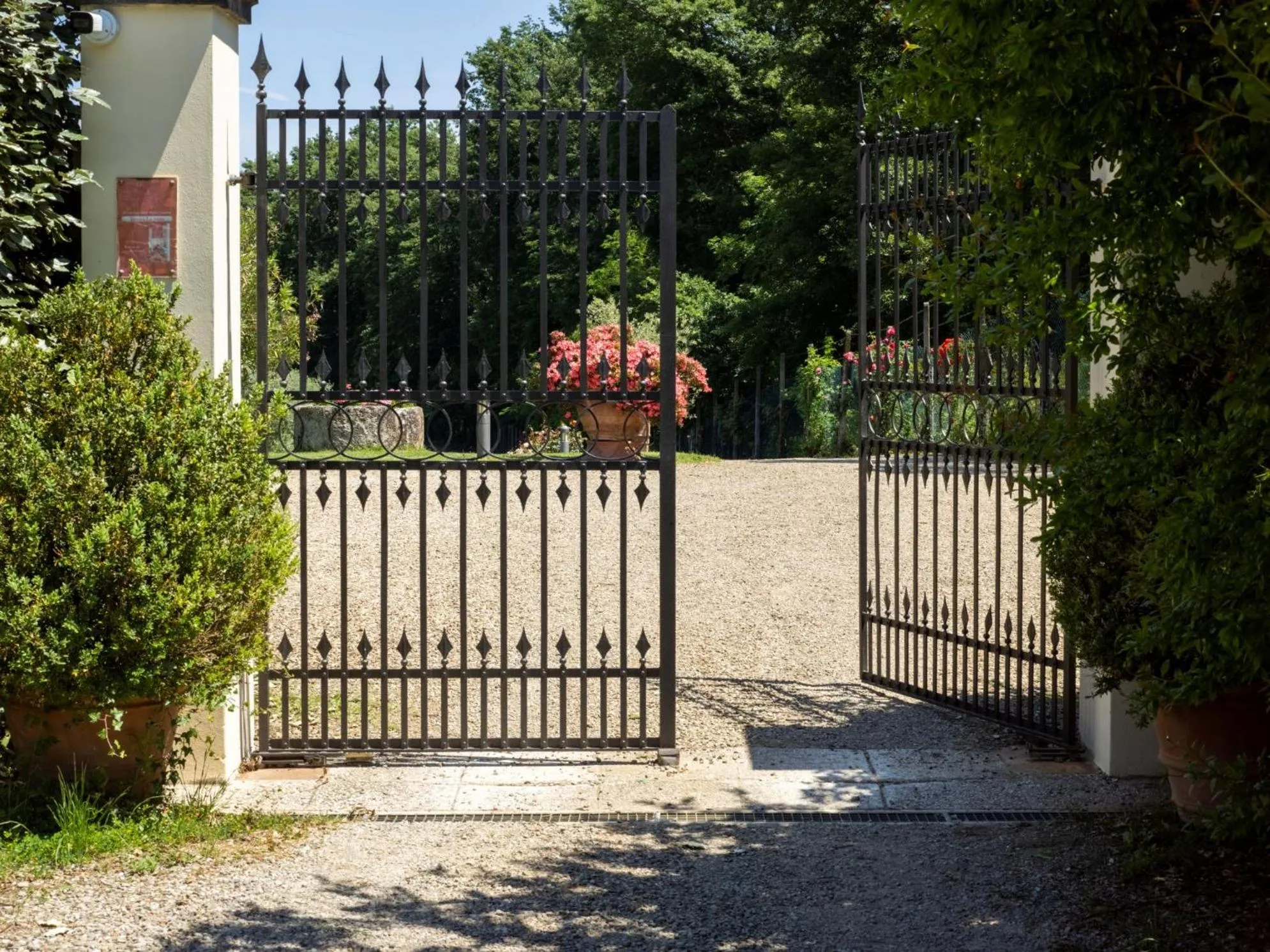 Facade/entrance in Tenuta le Viste - panoramic Villa