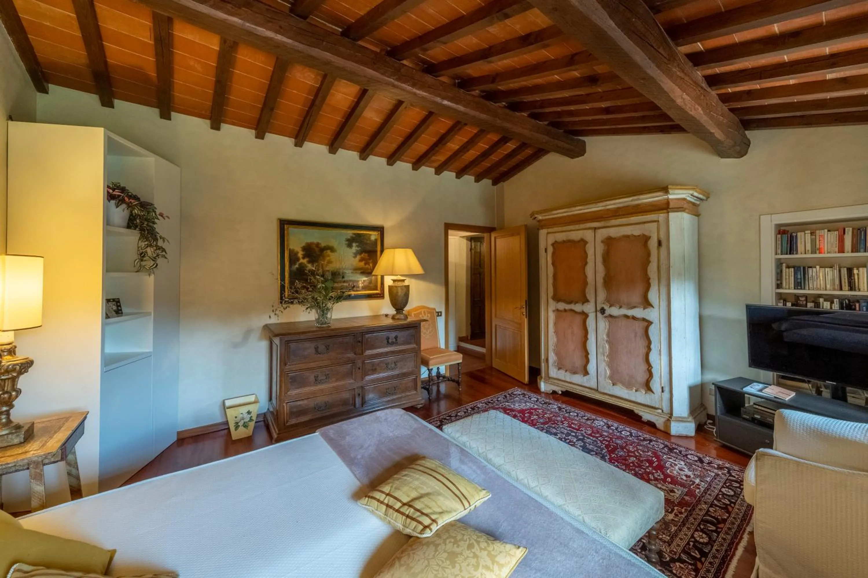 Bedroom, Bed in Tenuta le Viste - panoramic Villa
