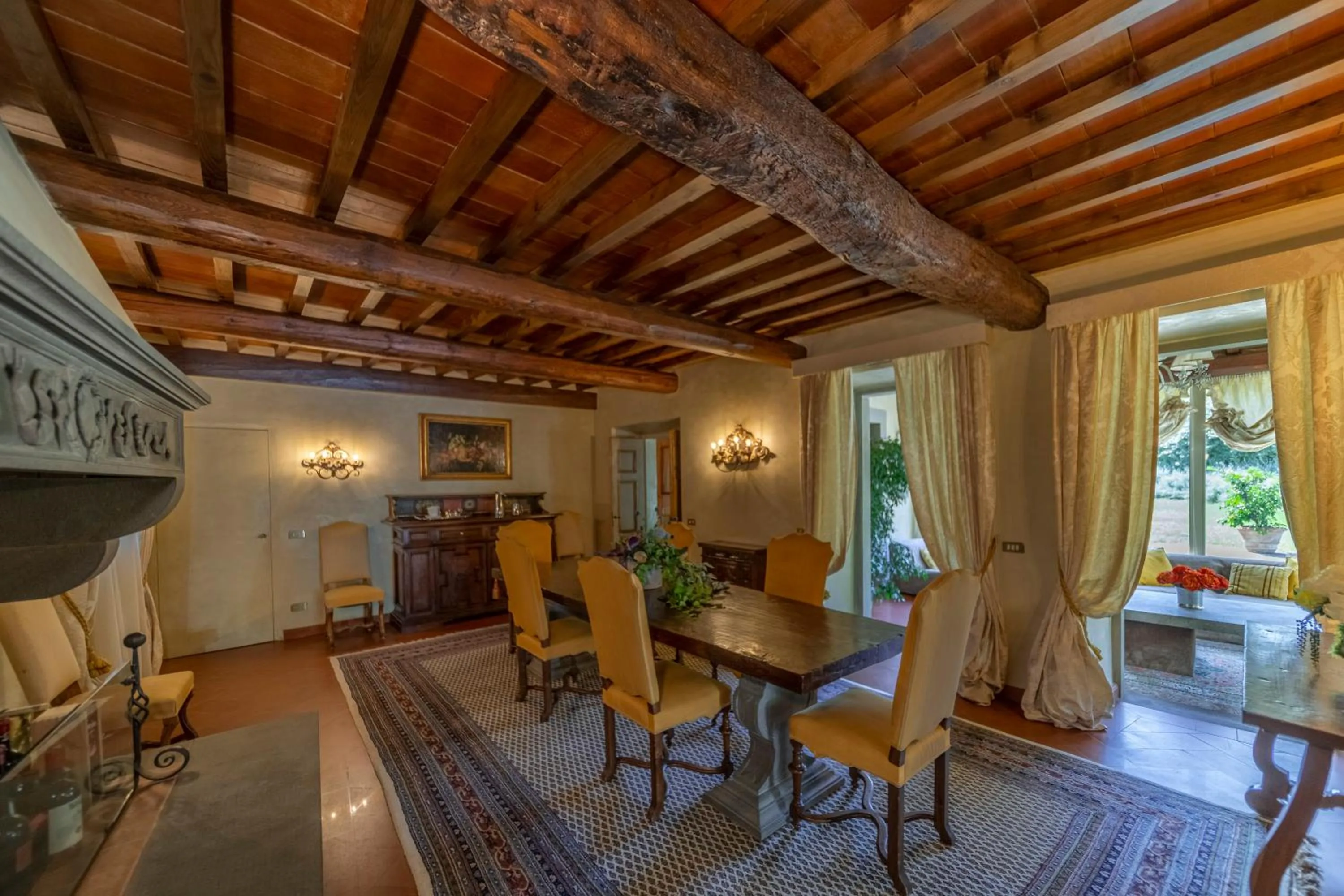 Dining area in Tenuta le Viste - panoramic Villa