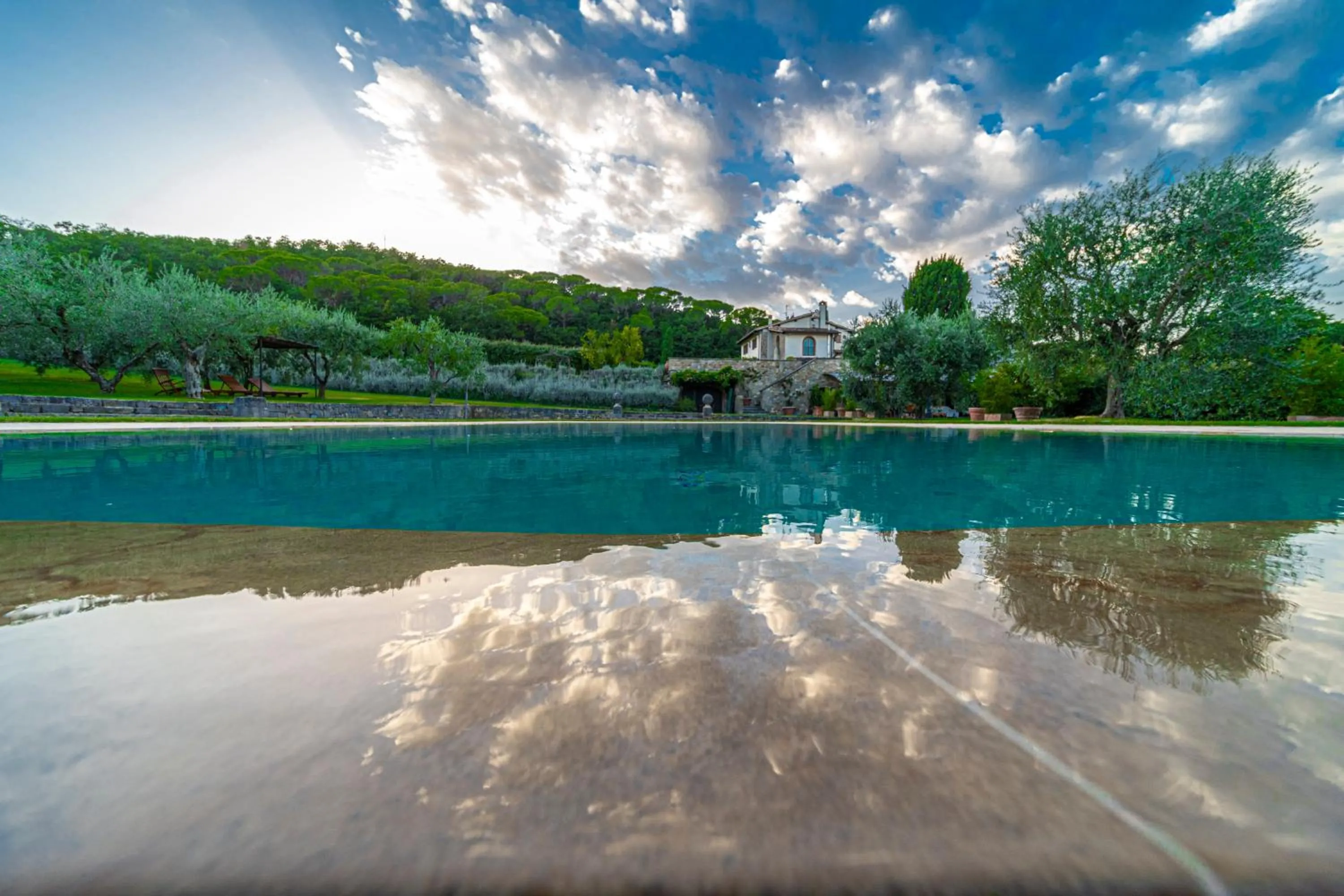 Swimming pool in Tenuta le Viste - panoramic Villa