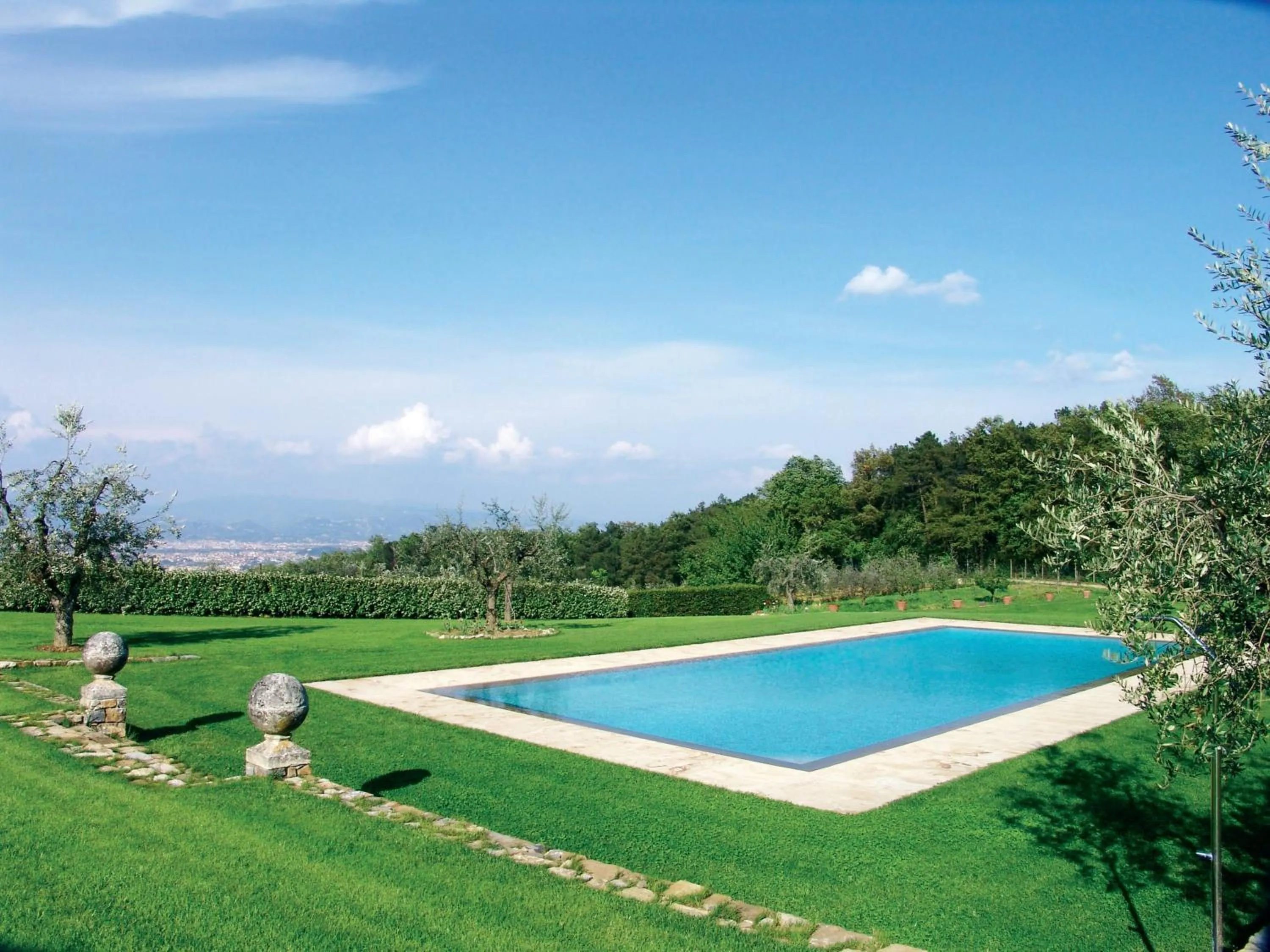 Swimming pool in Tenuta le Viste - panoramic Villa