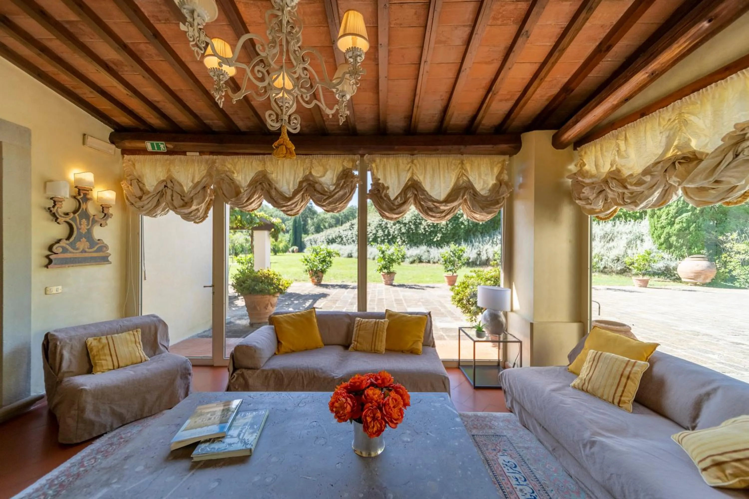 Living room in Tenuta le Viste - panoramic Villa