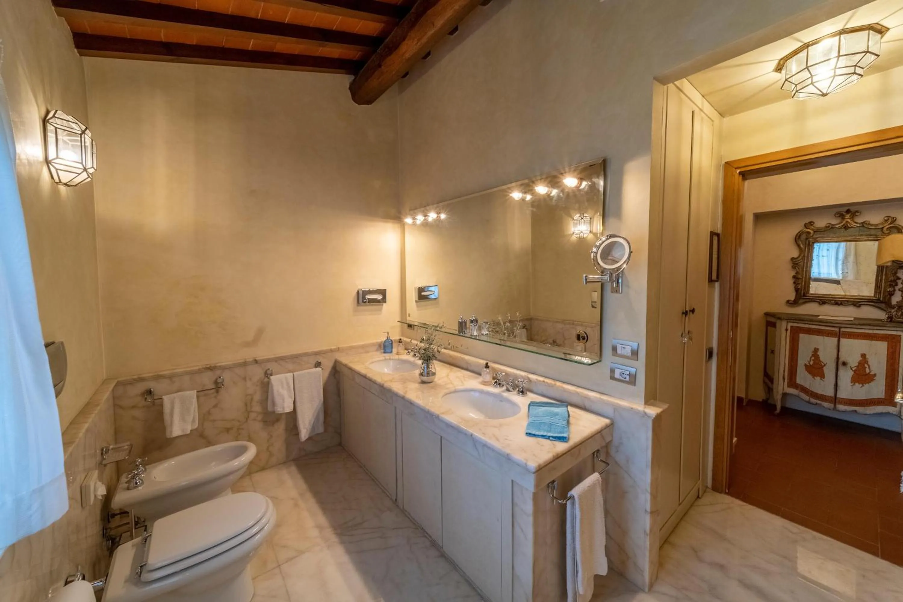 Bathroom in Tenuta le Viste - panoramic Villa