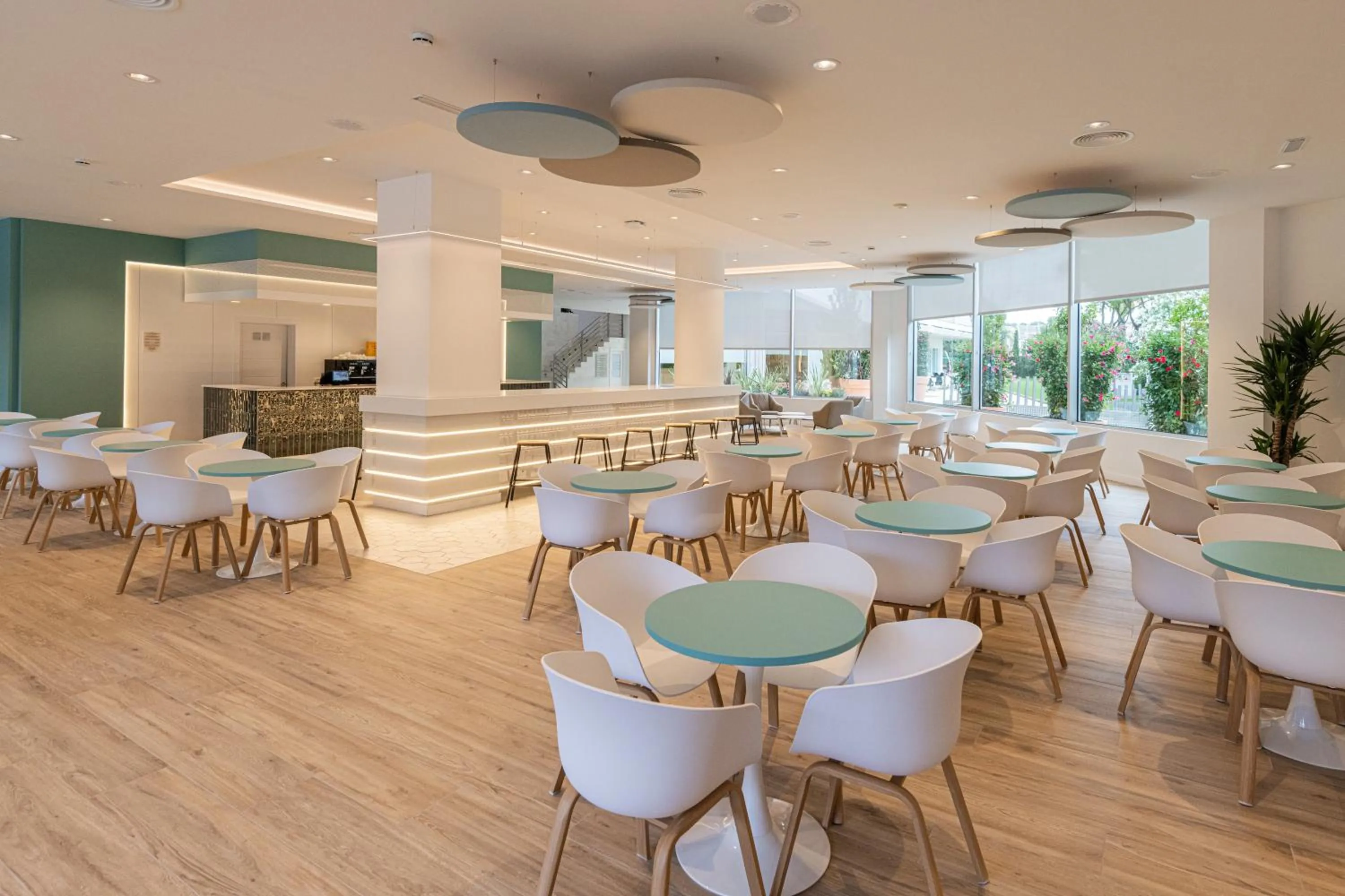 Lounge or bar in Ponient Pirámide Salou by PortAventura World