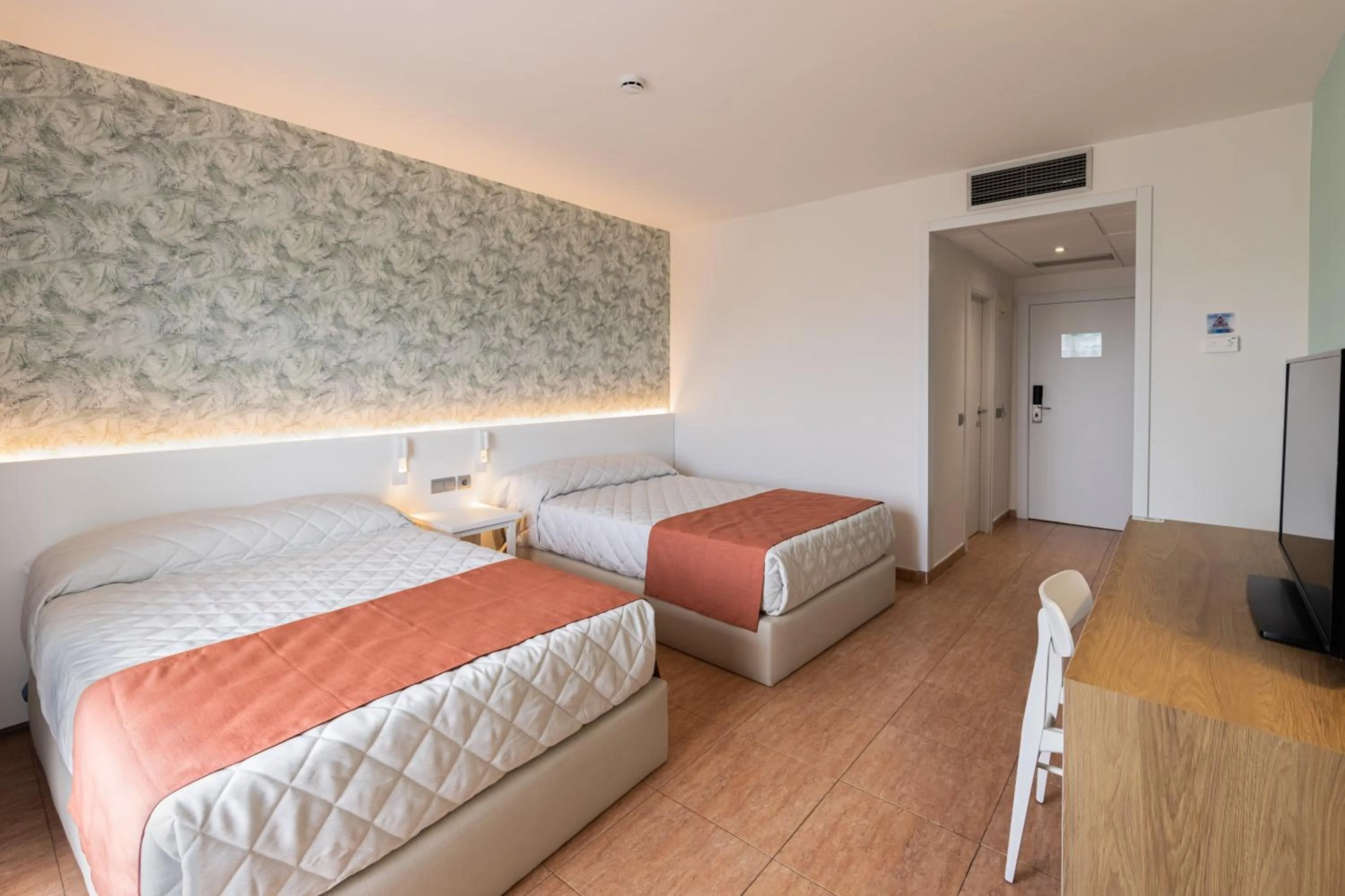 Photo of the whole room, Bed in Ponient Pirámide Salou by PortAventura World