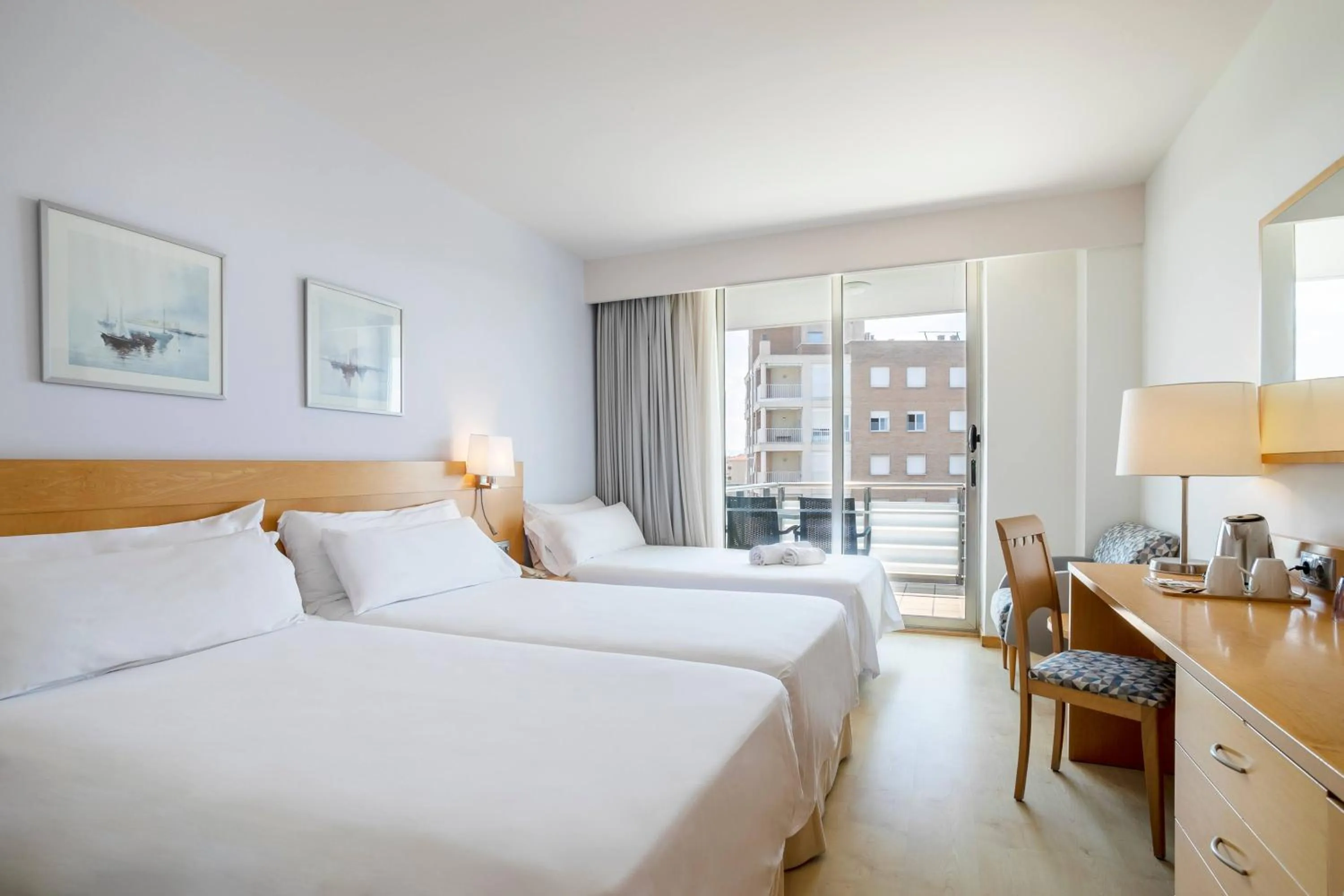 Property building, Bed in SOL Port Cambrils