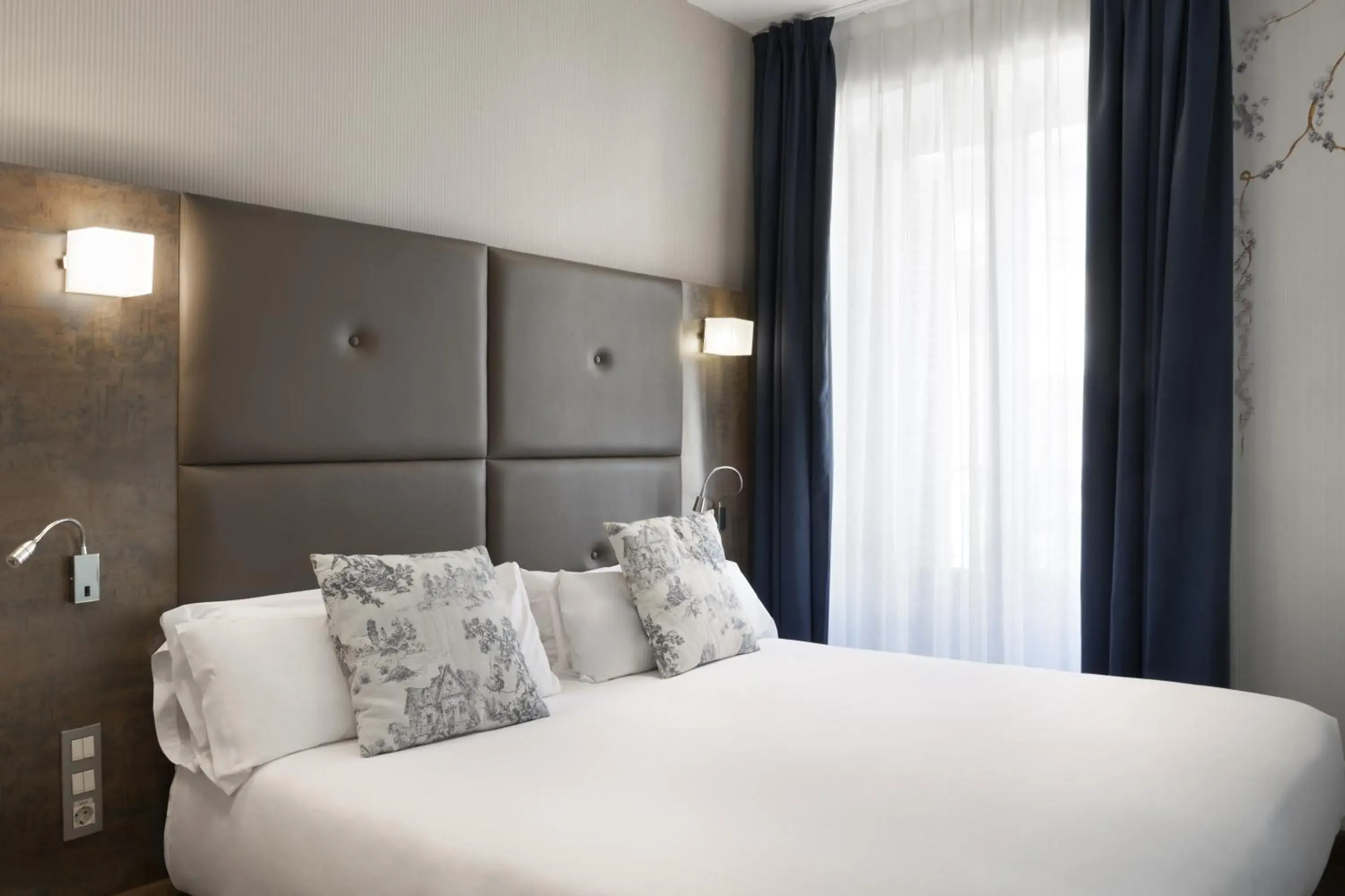 Bedroom, Bed in Petit Palace Posada del Peine Bedroom, Bed in Petit Palace Posada del Peine