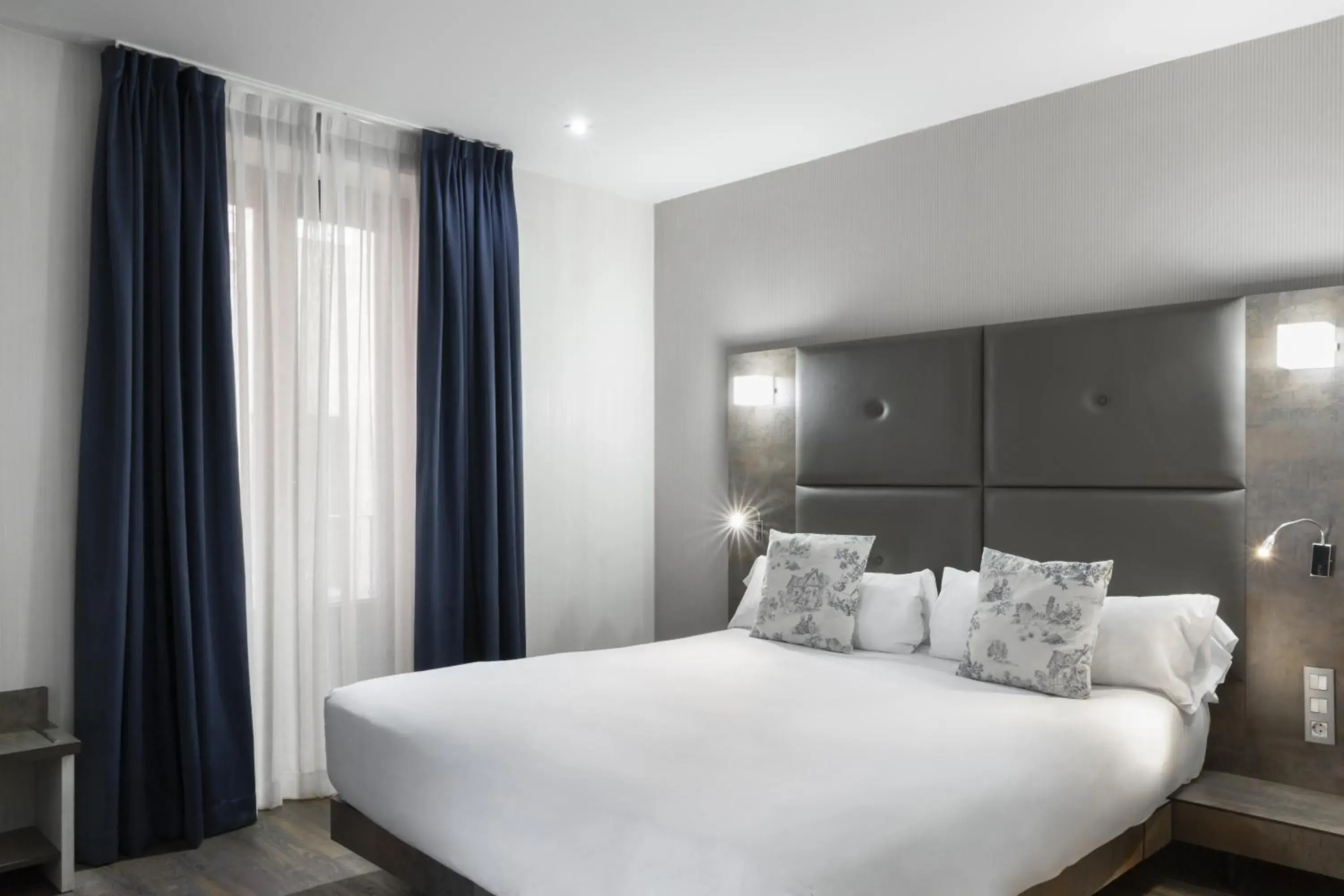 Bedroom, Bed in Petit Palace Posada del Peine Bedroom, Bed in Petit Palace Posada del Peine