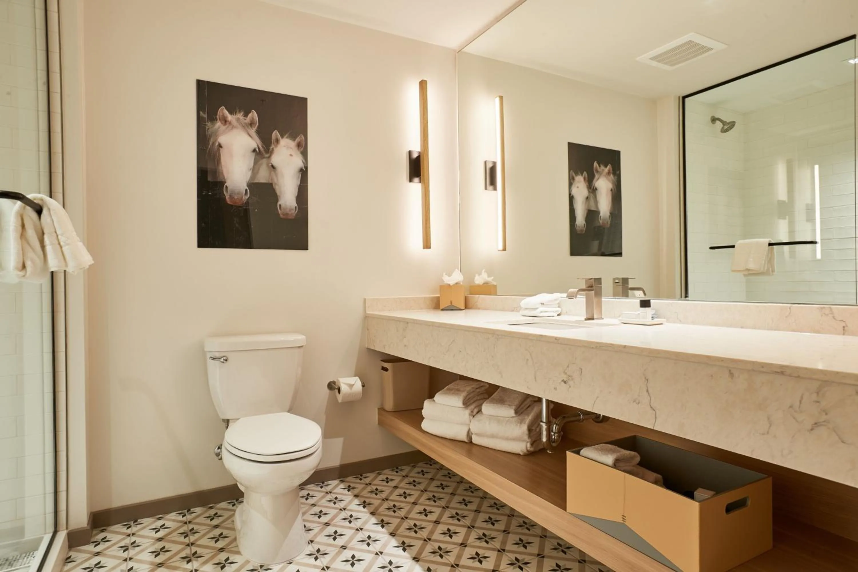 Bathroom in NOUN Hotel, Norman, a Tribute Portfolio Hotel