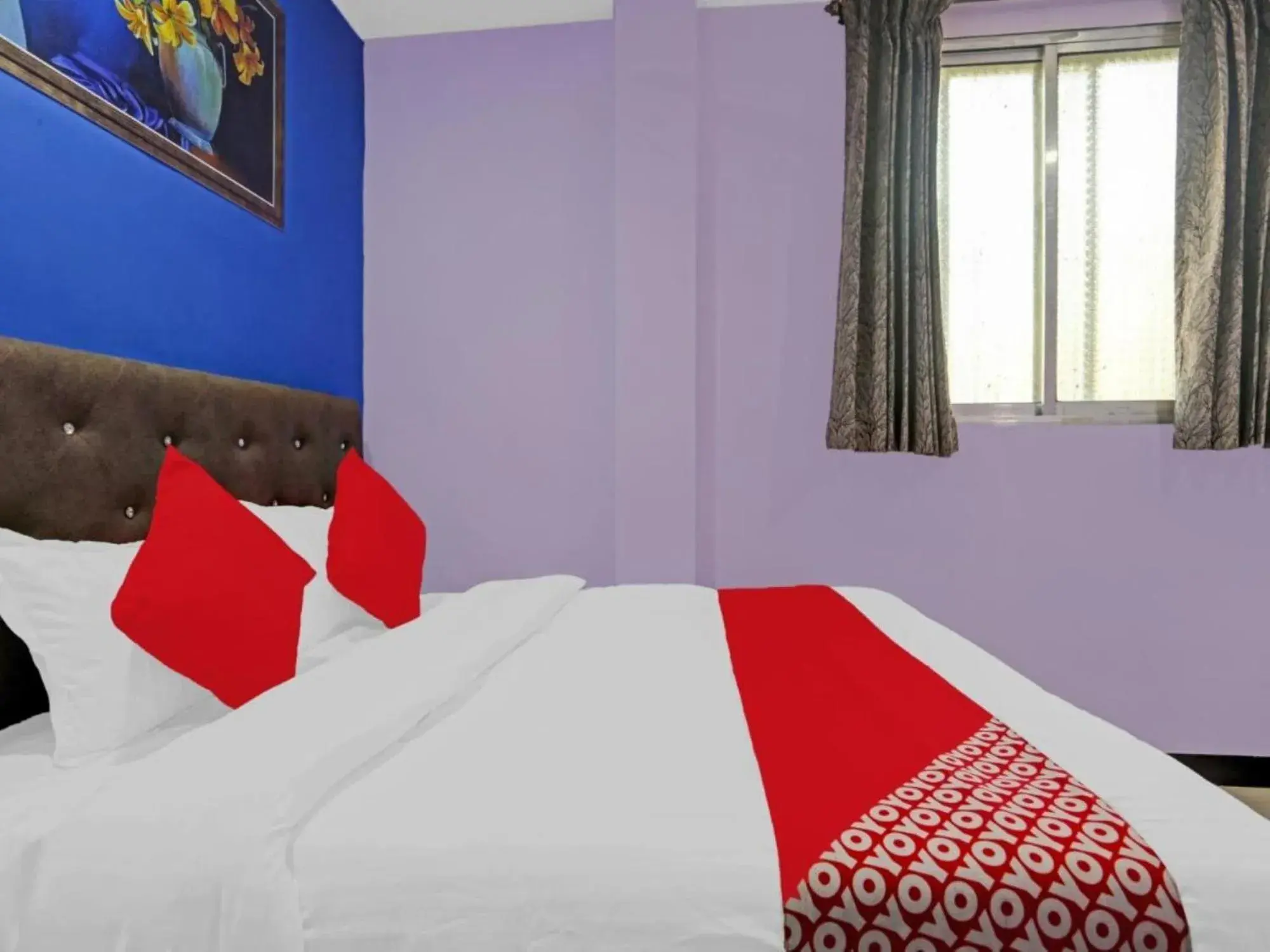 Bed in Hotel Welcome Inn,Mumbai Bed in Hotel Welcome Inn,Mumbai