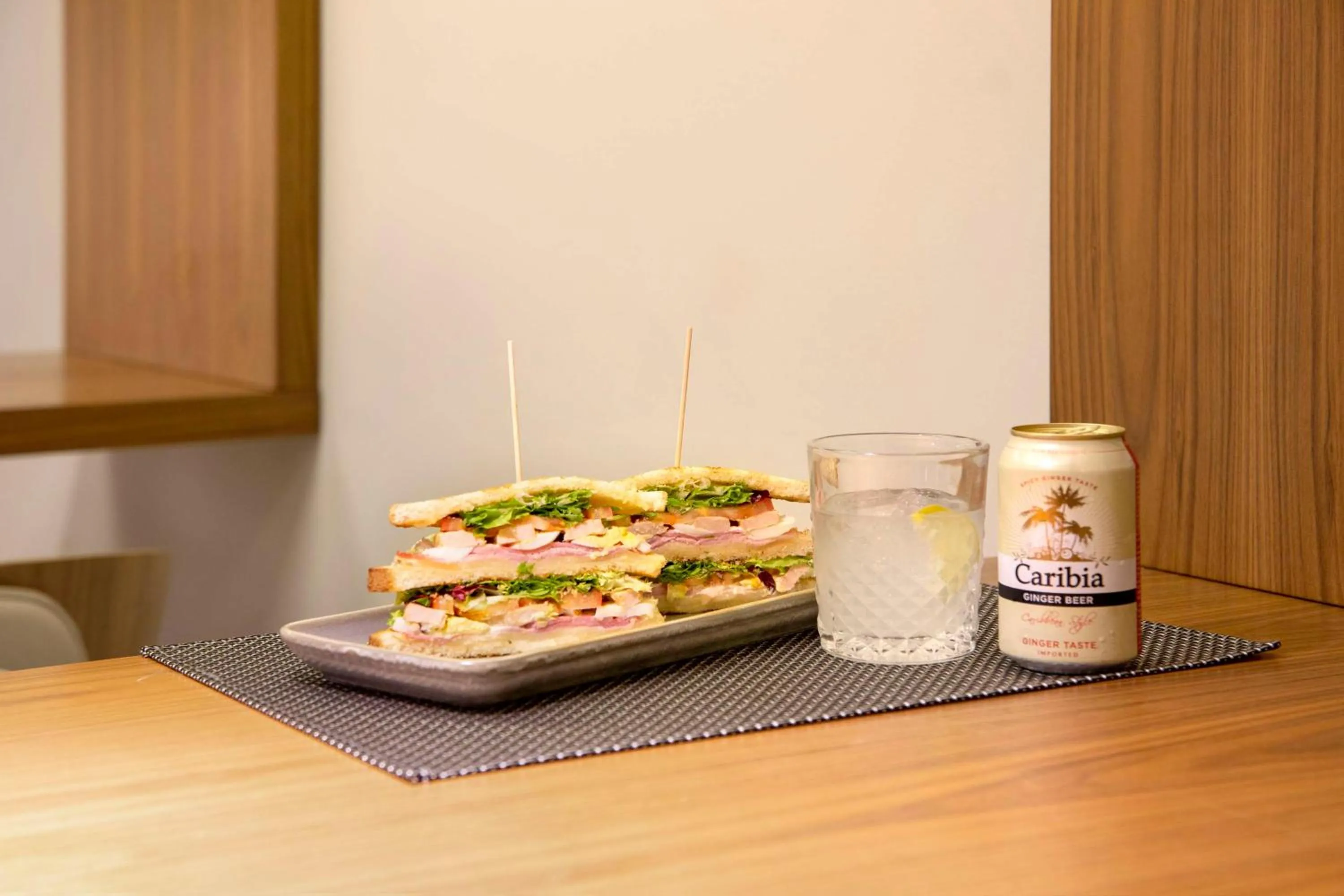 Food and drinks in Best Western Premier Hotel Dante