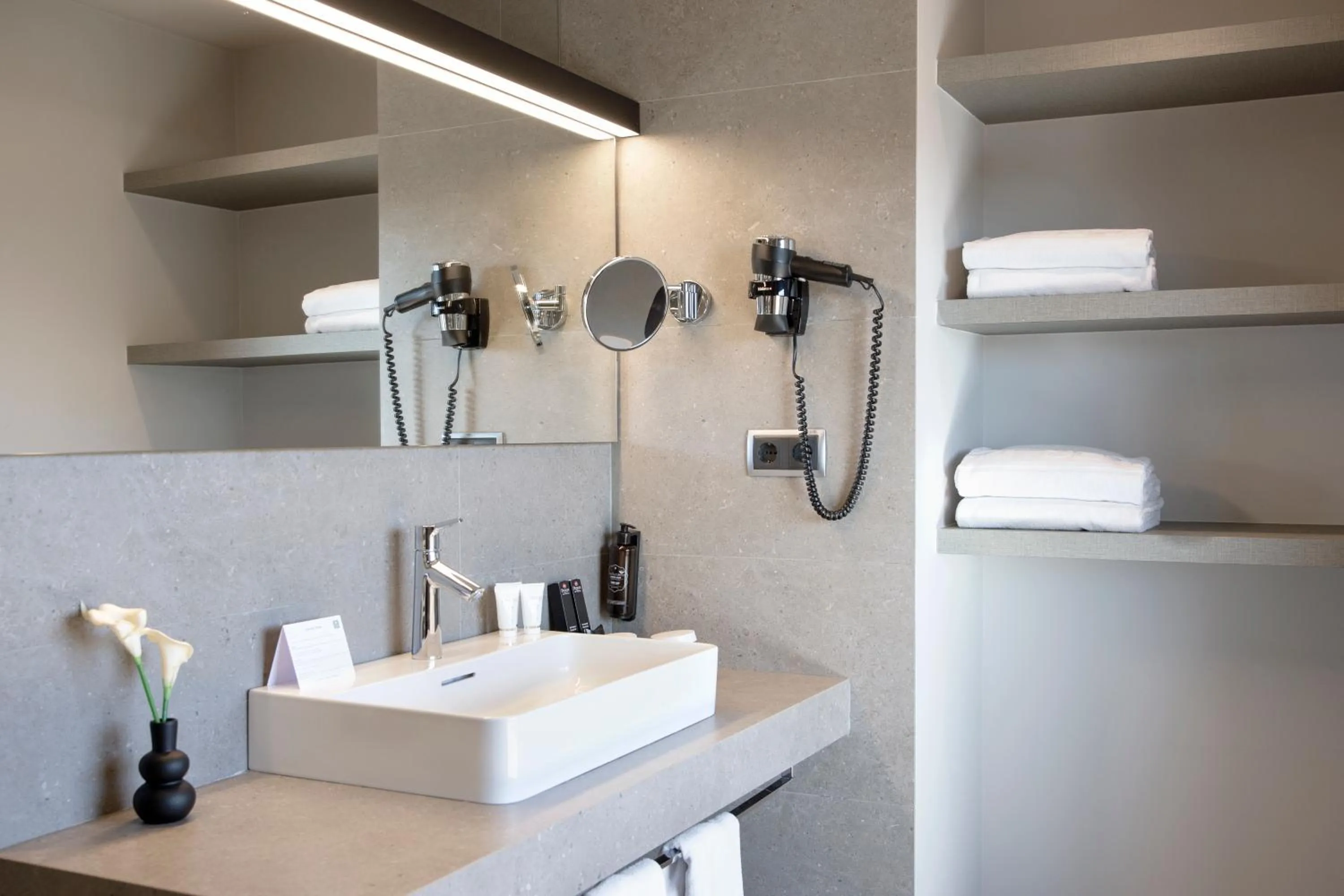 Bathroom in Best Western Premier Hotel Dante