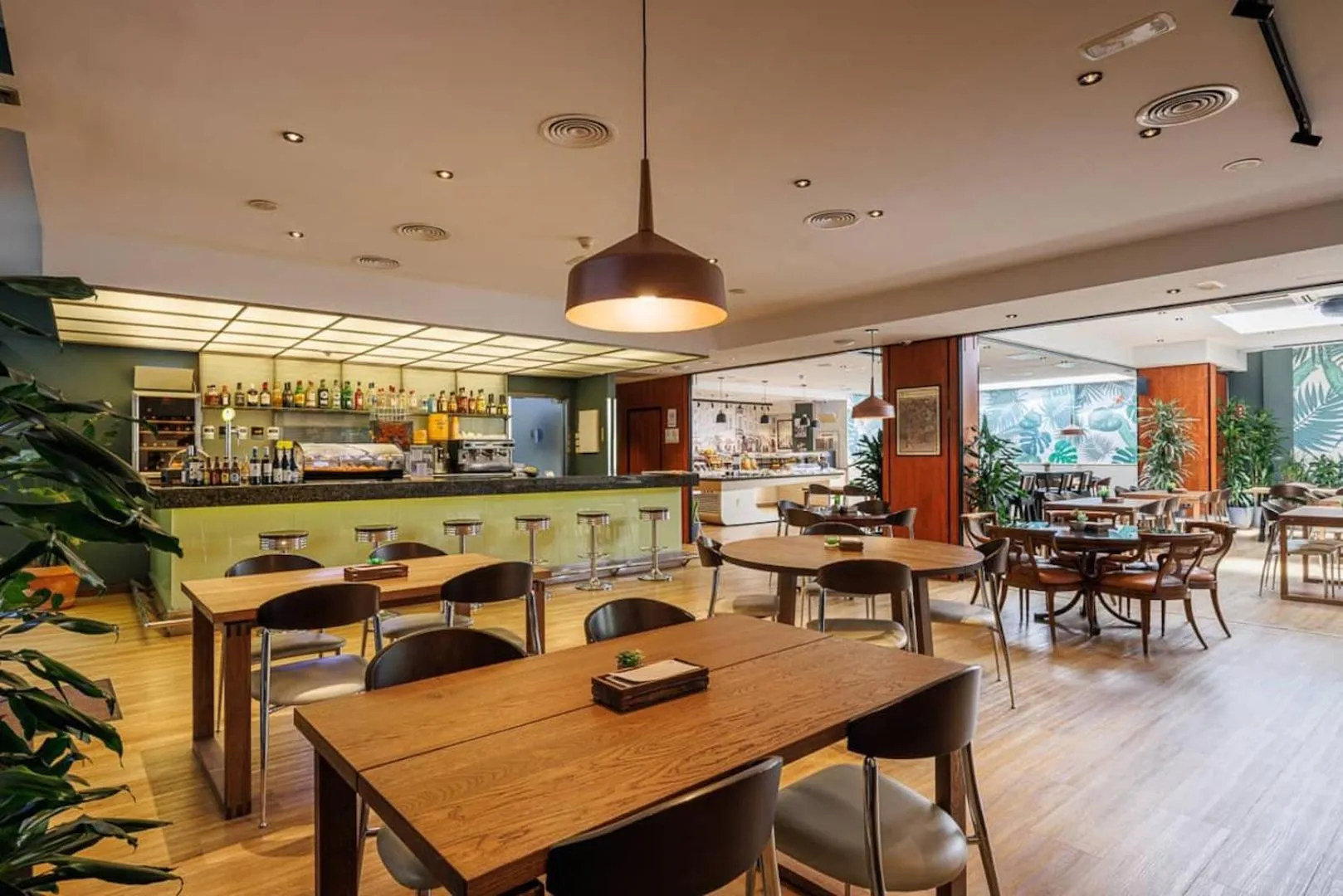 Lounge or bar in Hotel Ronda Lesseps