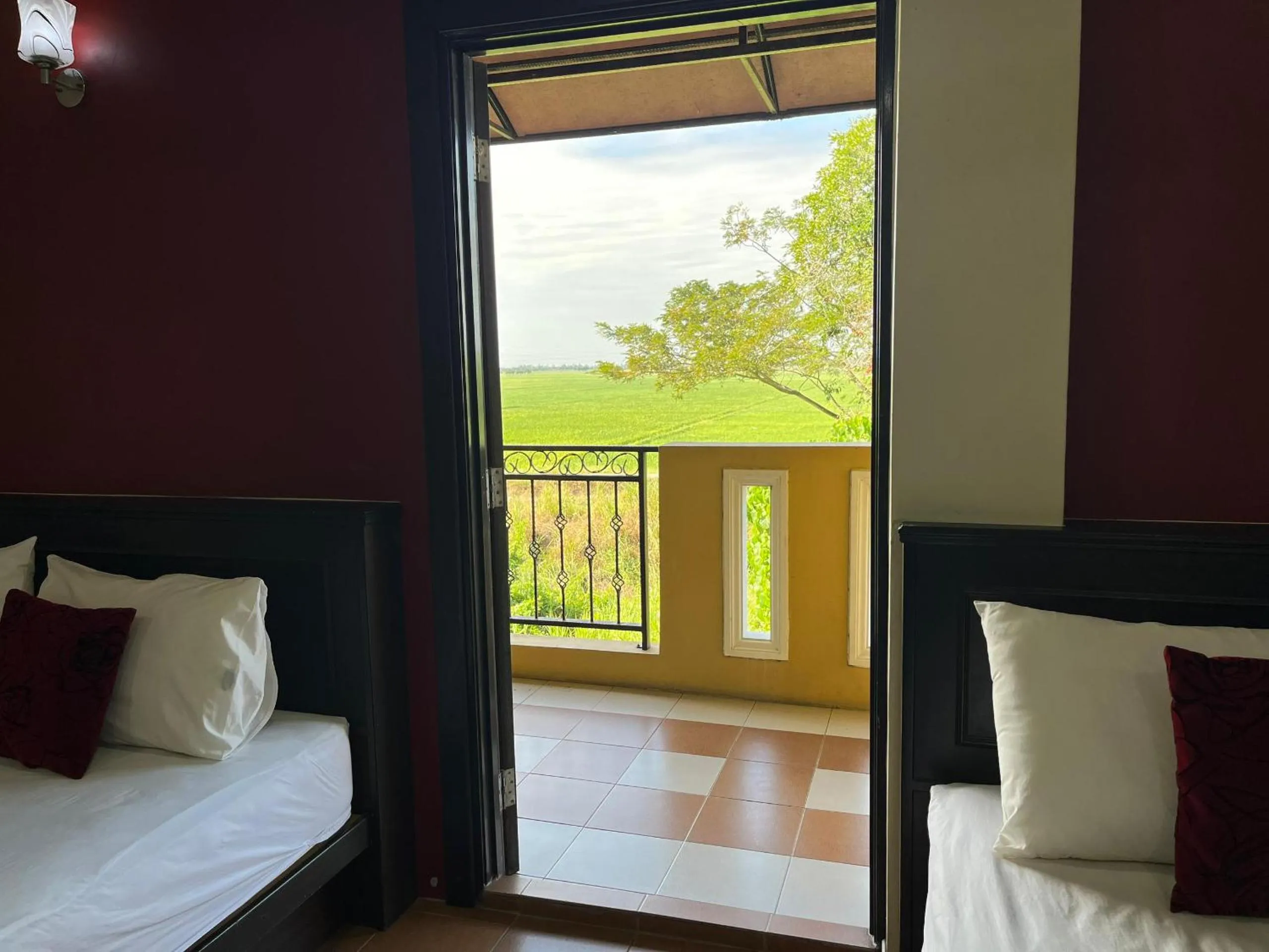 Bed in Sera Sentosa Inn