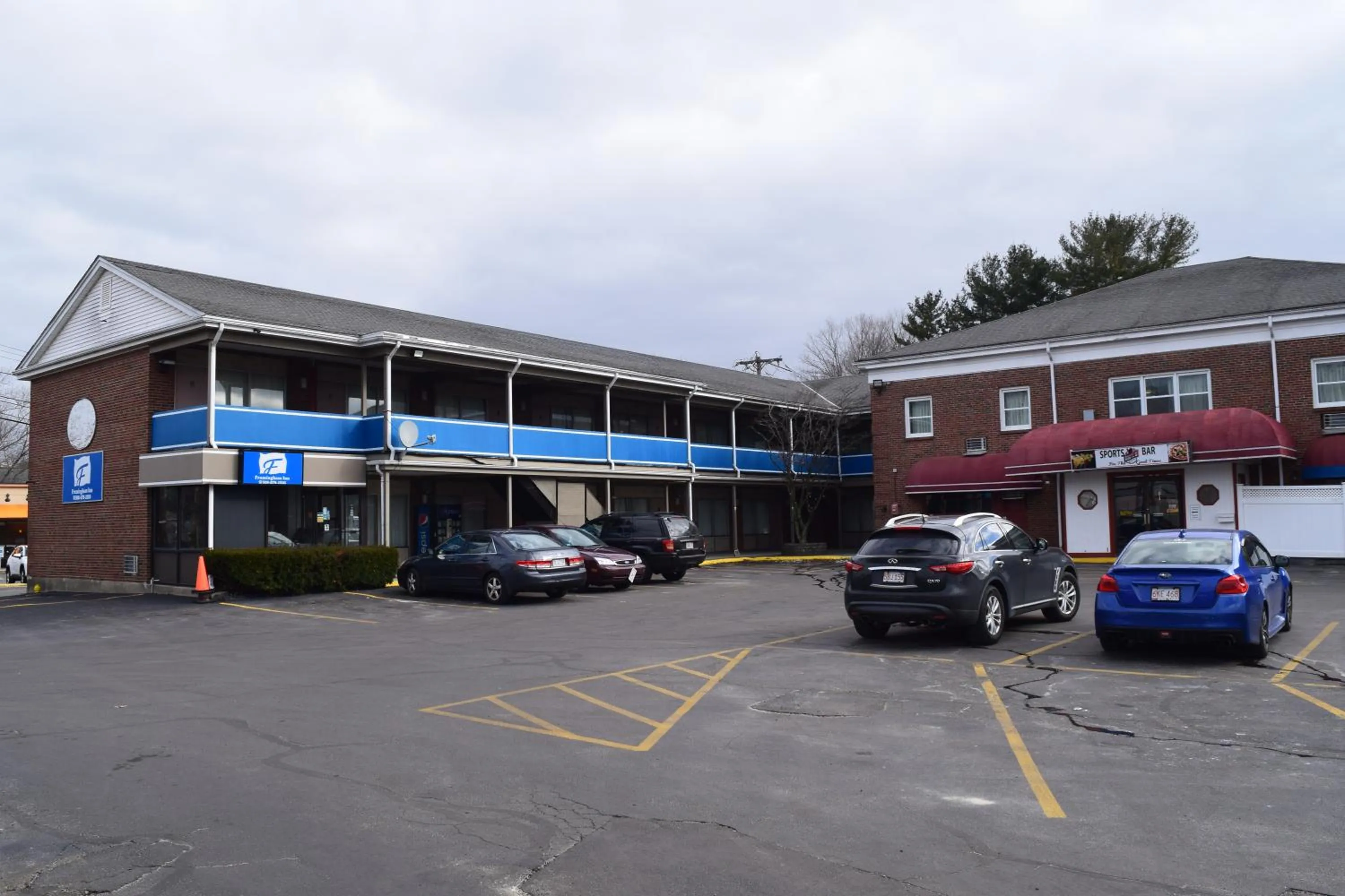 Property building in Framingham Inn