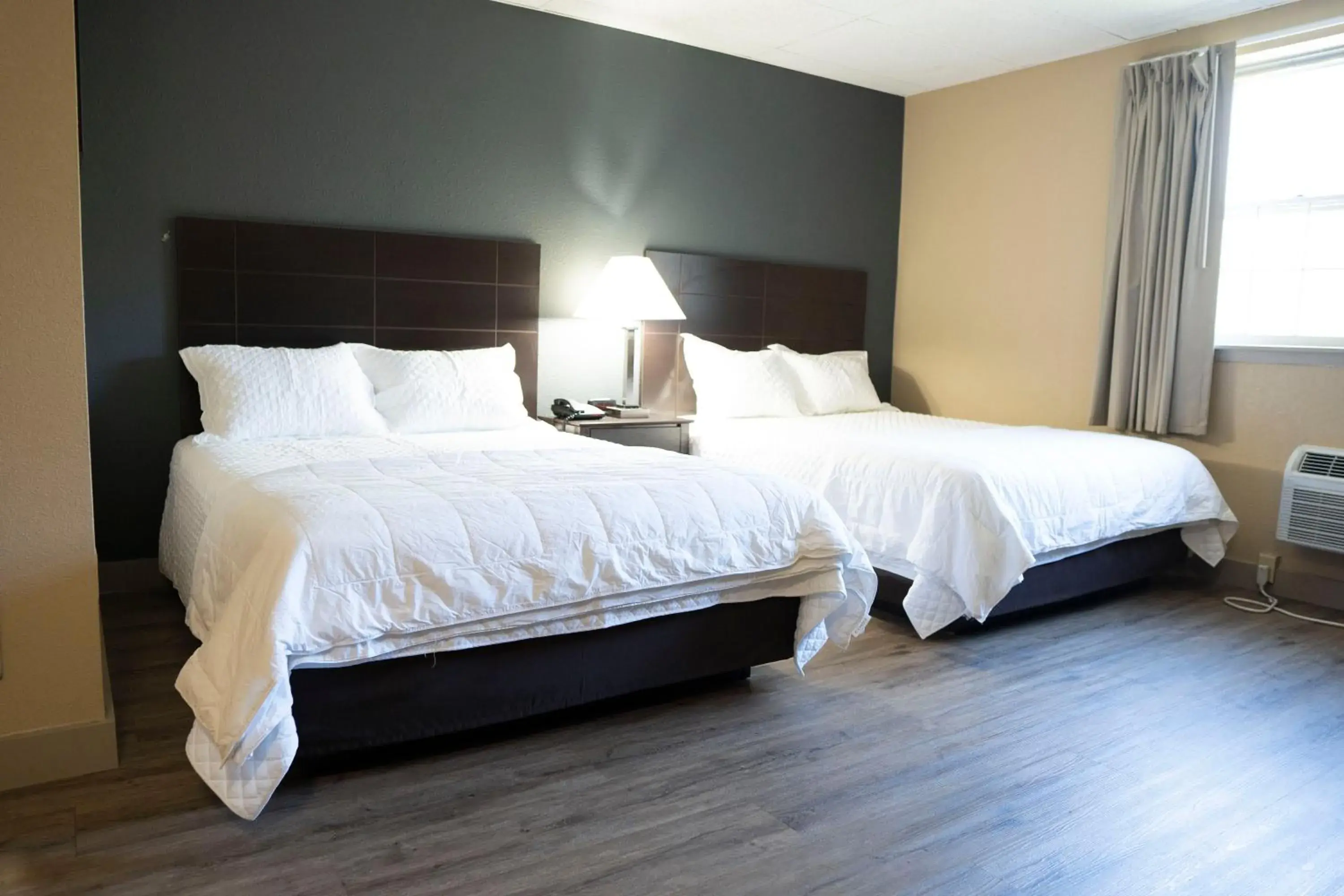 Bed in Framingham Inn Bed in Framingham Inn