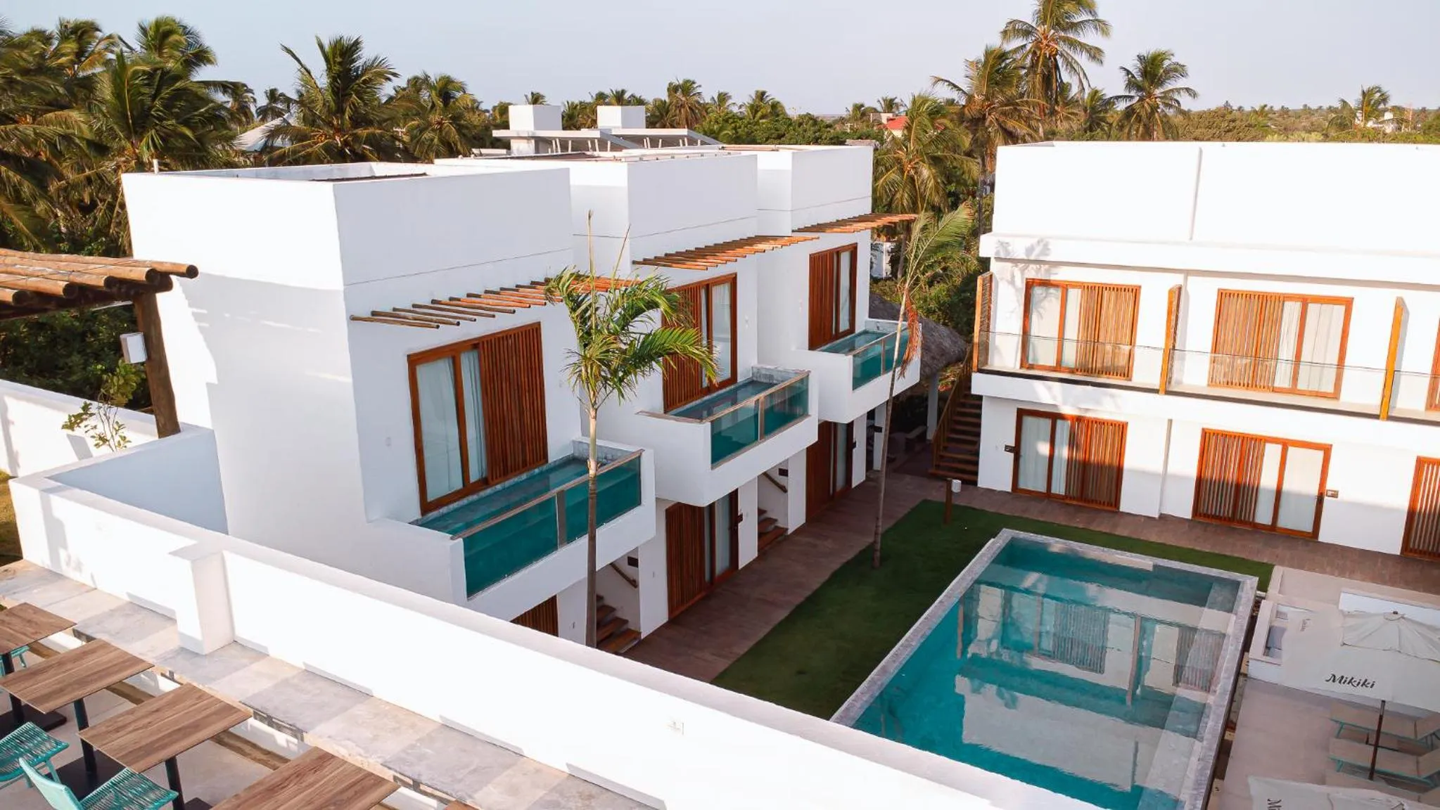 Property building in Mikiki Lifestyle Hotel