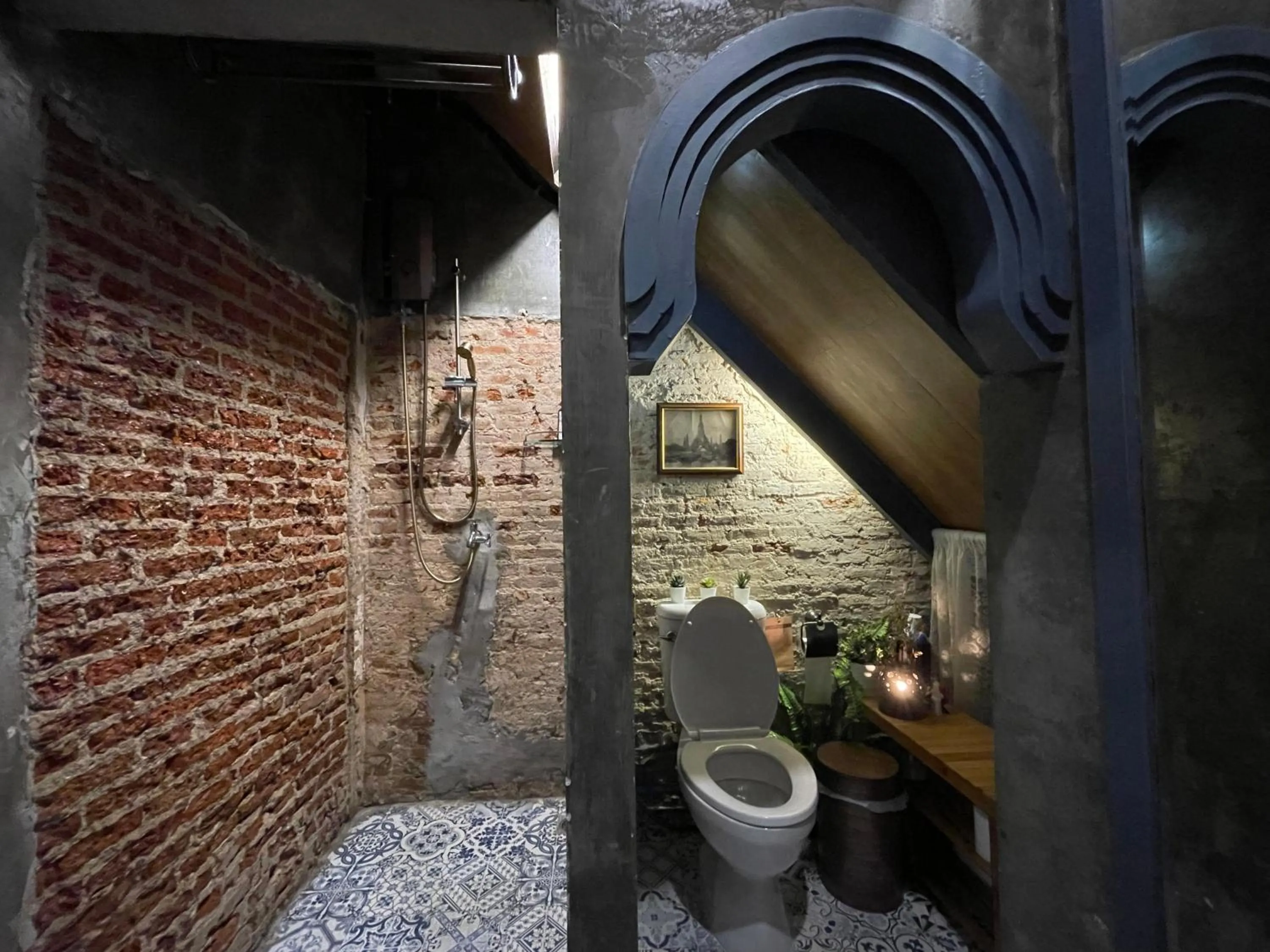 Decorative detail in Central Old Town Cottage