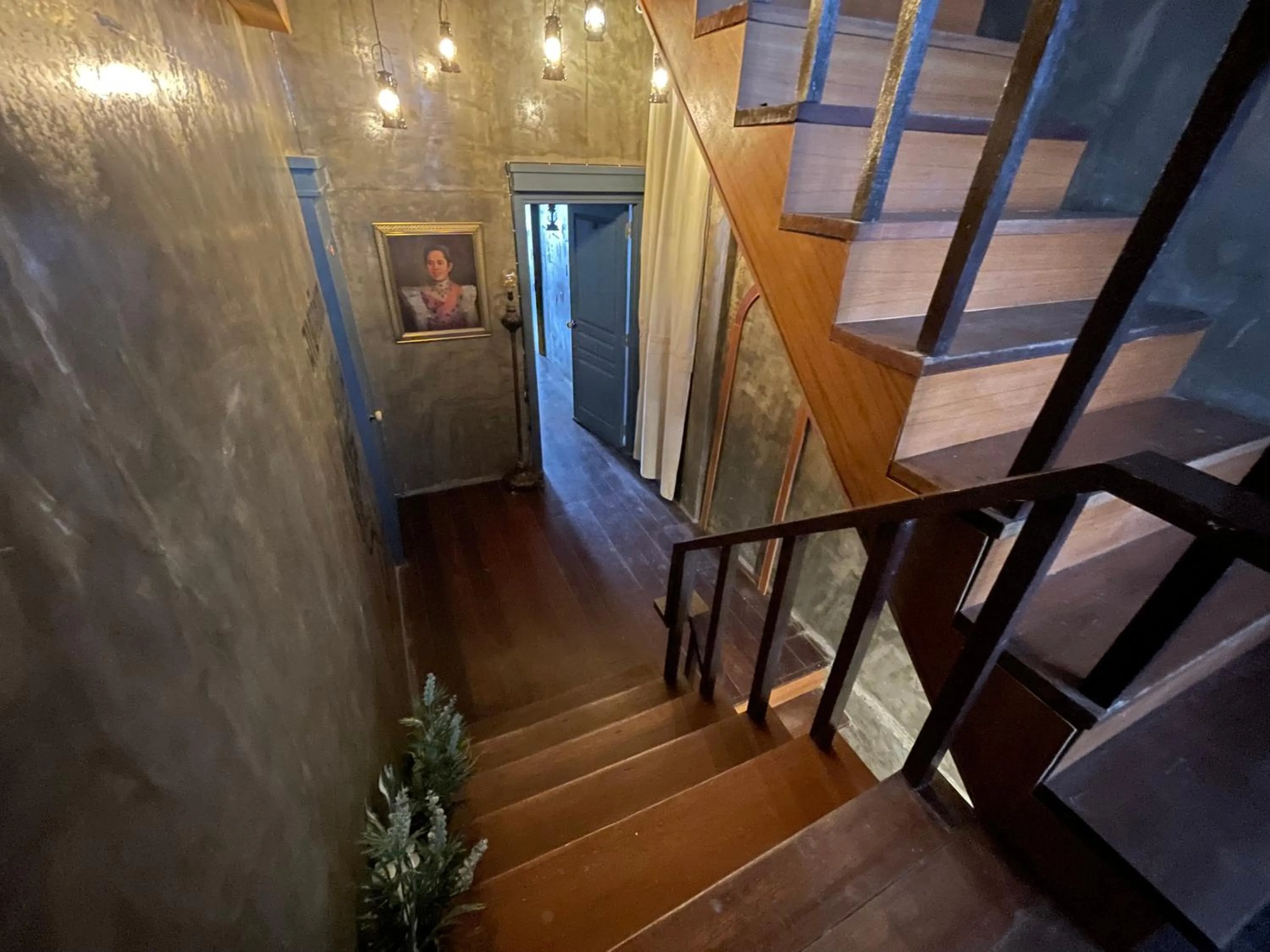 Decorative detail in Central Old Town Cottage
