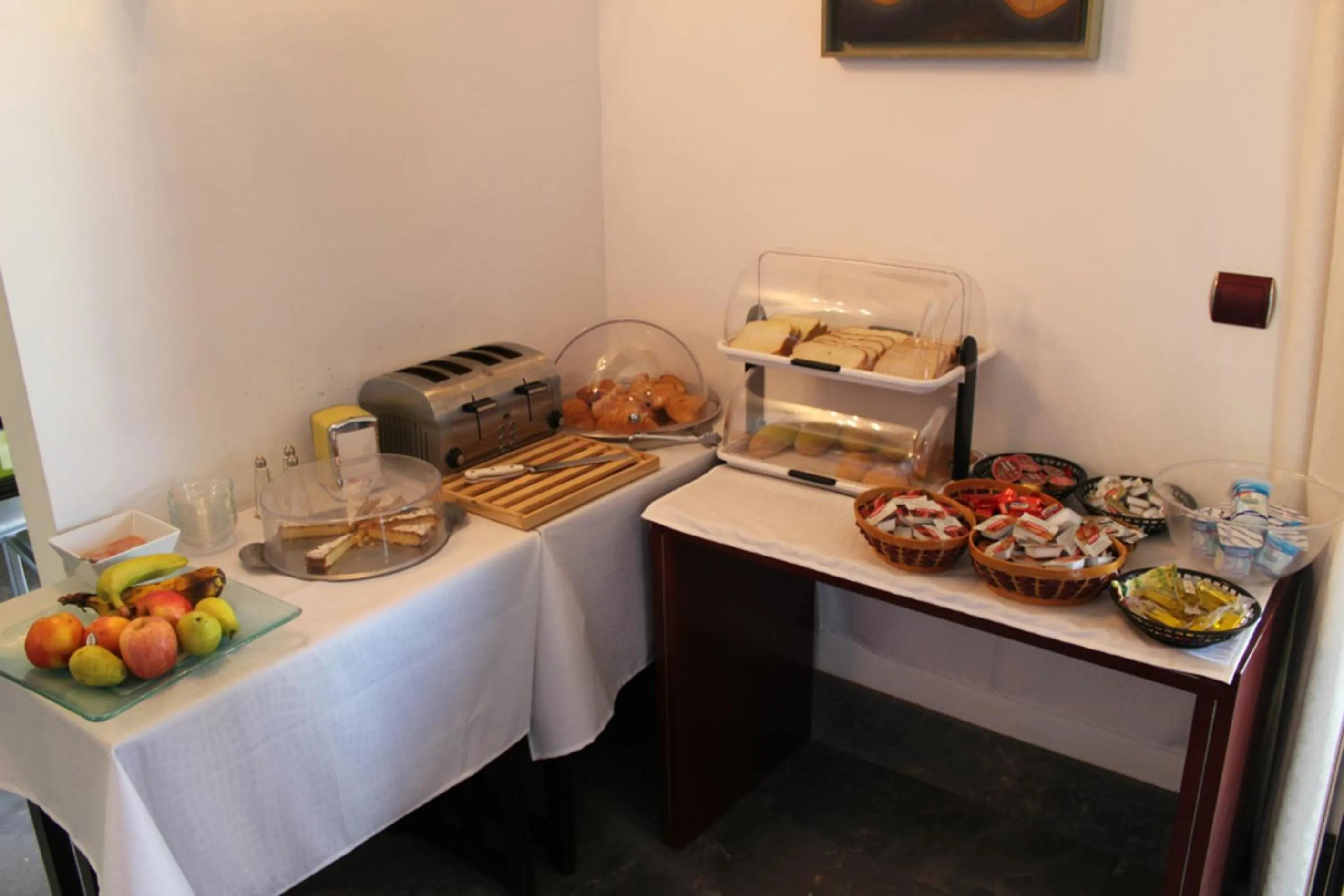 Food and drinks in Hotel Carlos V