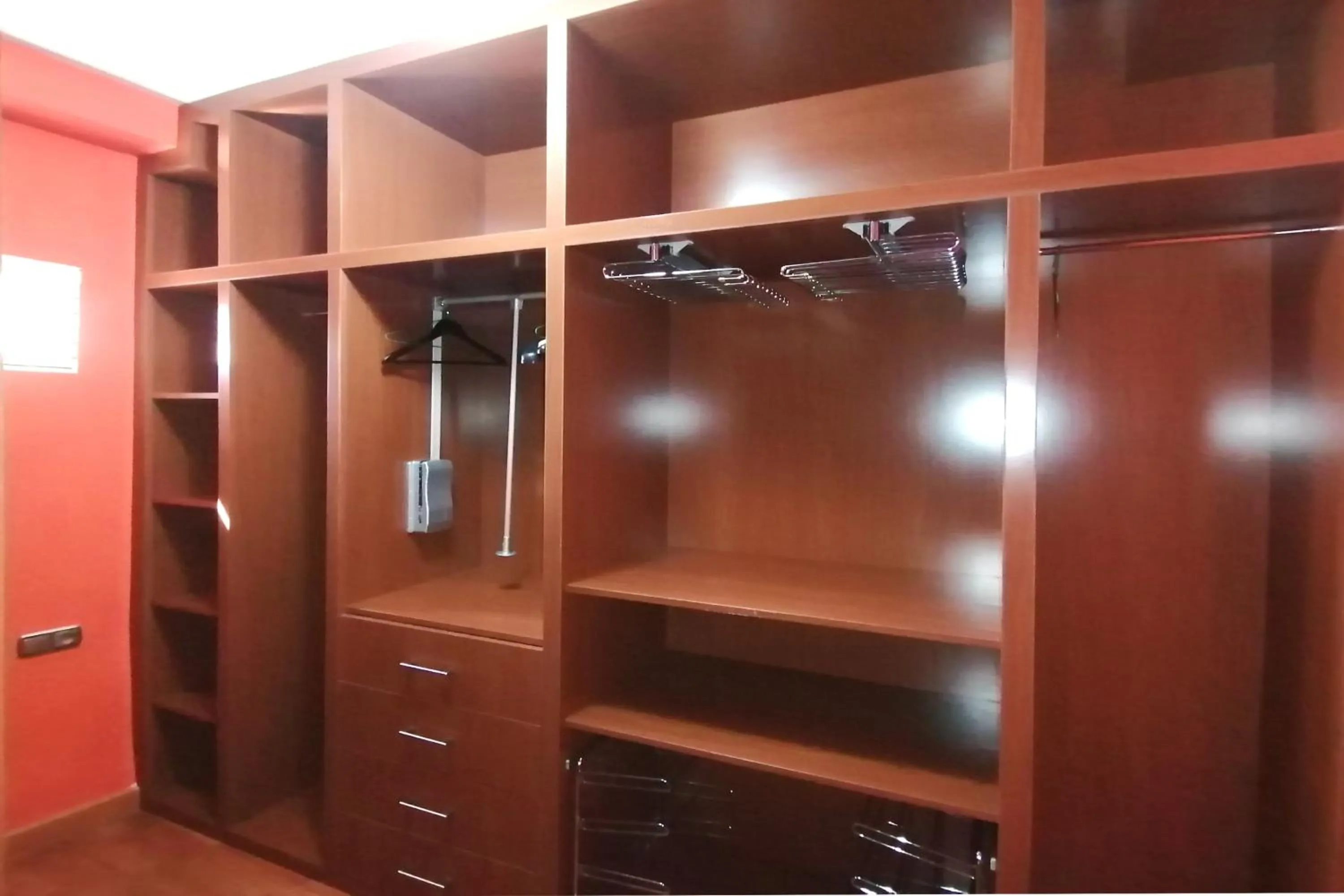 wardrobe in Hotel Molinos