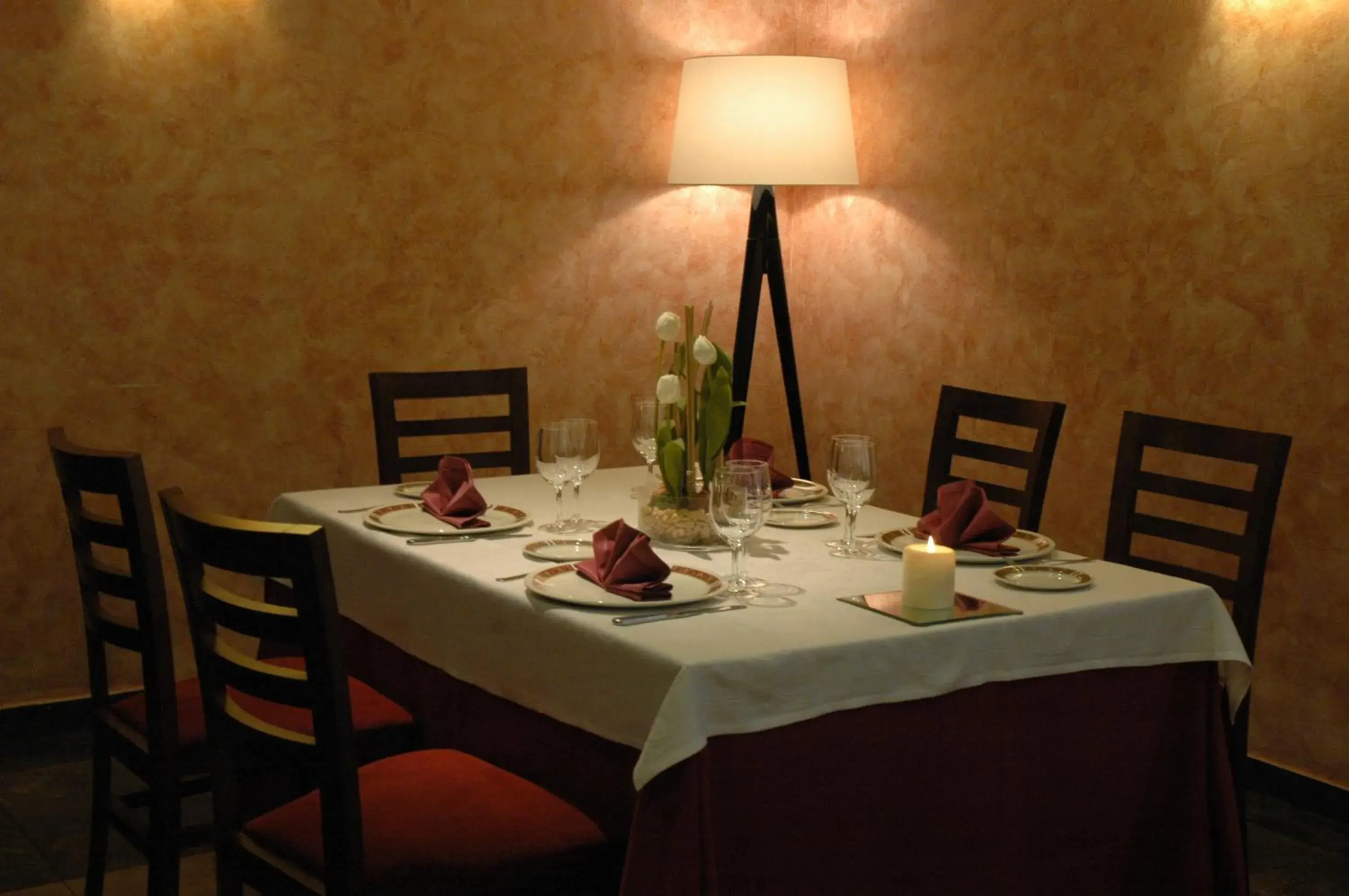 Restaurant/places to eat in Hotel Andia Restaurant/places to eat in Hotel Andia