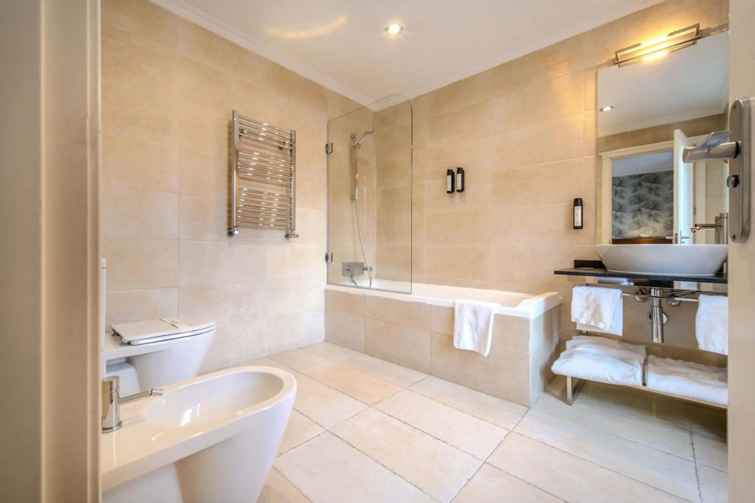 Bathroom in ITC Infantas by Soho Boutique Bathroom in ITC Infantas by Soho Boutique