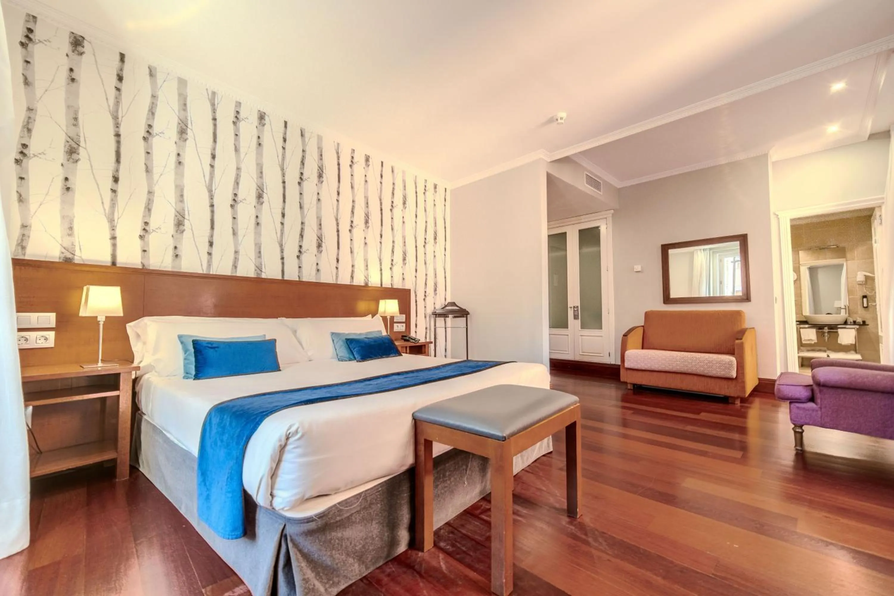 Photo of the whole room, Bed in ITC Infantas by Soho Boutique