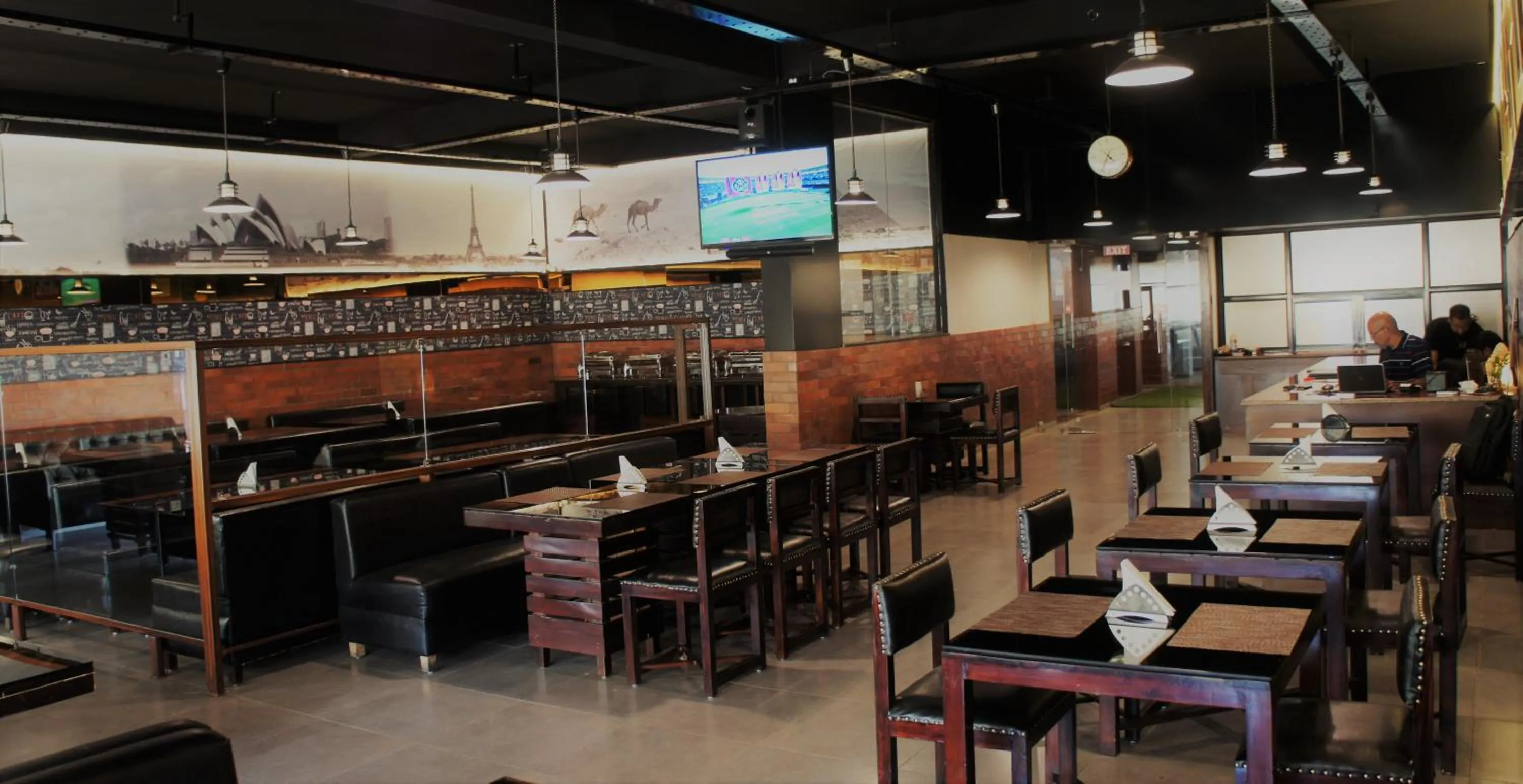 Restaurant/places to eat in Stovehouse Inn