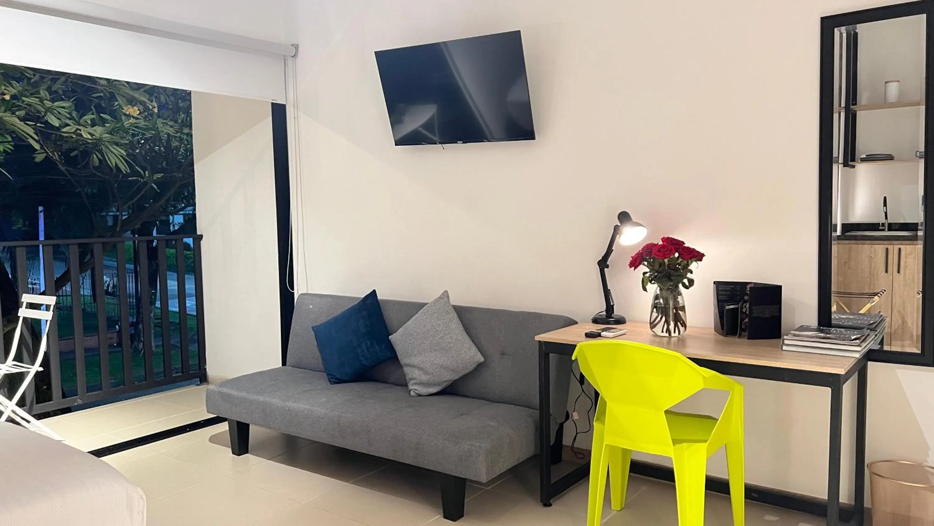 TV and multimedia in HOTEL 9.5 SAN FERNANDO