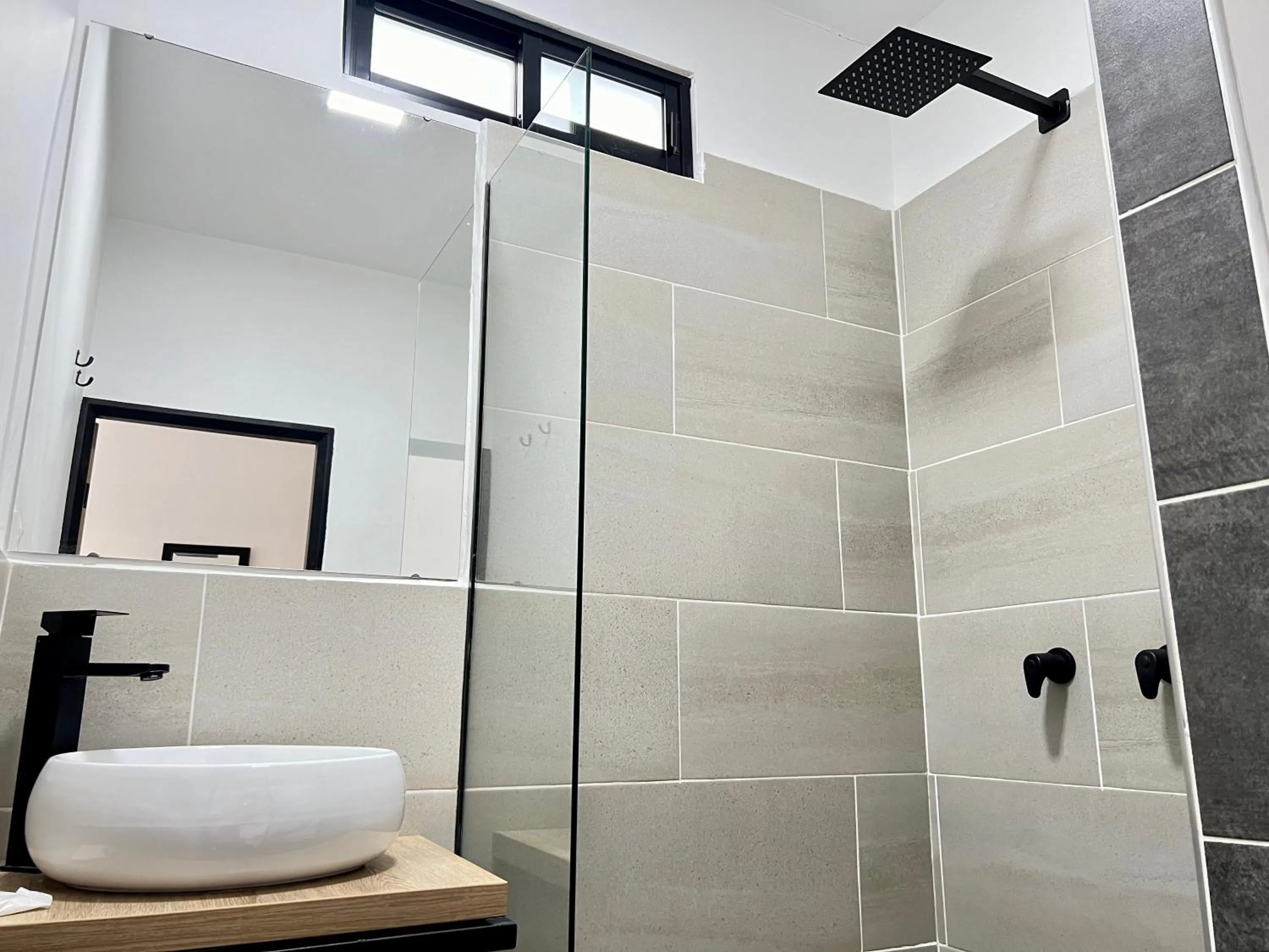 Shower in HOTEL 9.5 SAN FERNANDO