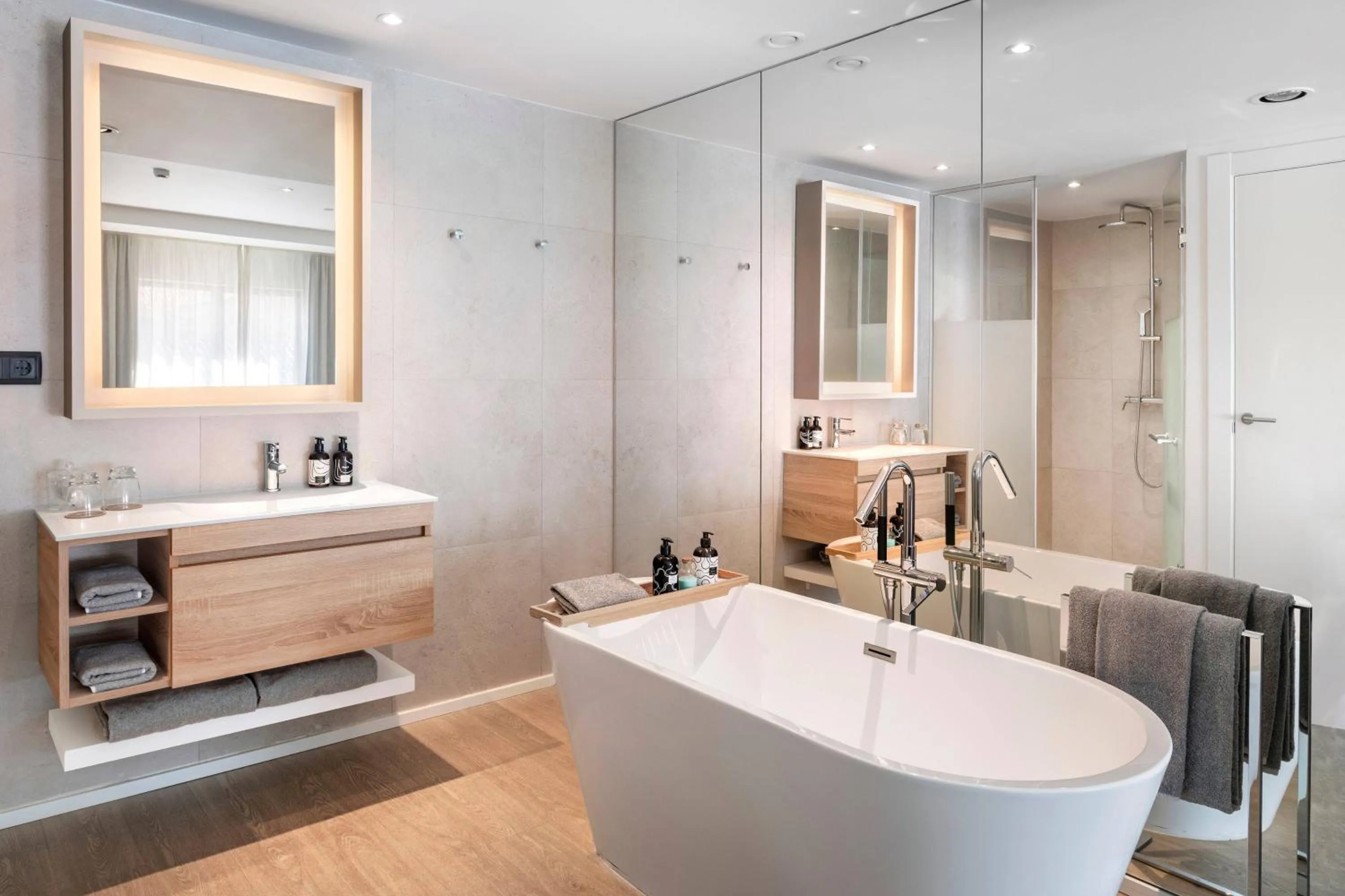 Bathroom in INNSiDE Zaragoza