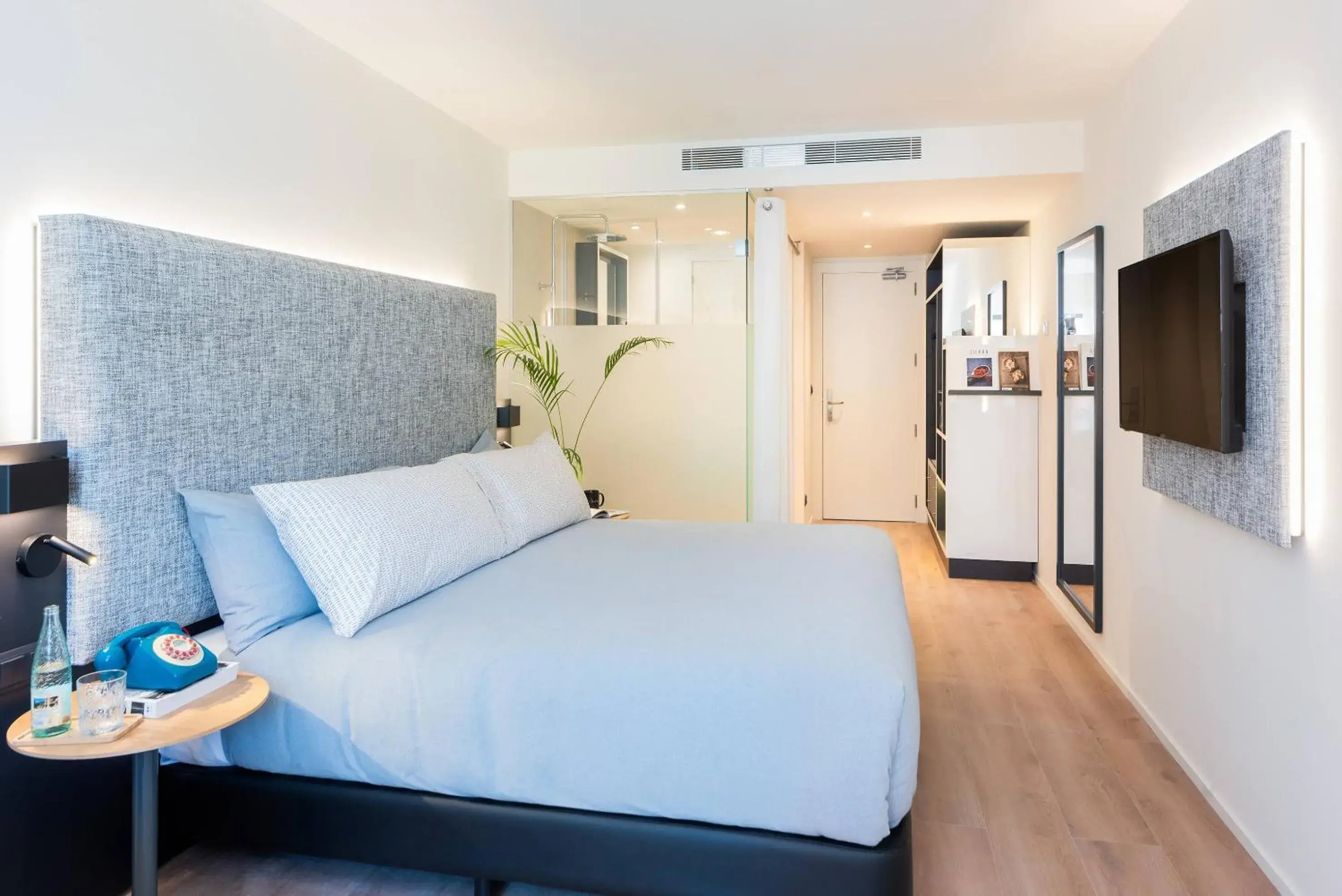 Bed in INNSiDE Zaragoza Bed in INNSiDE Zaragoza