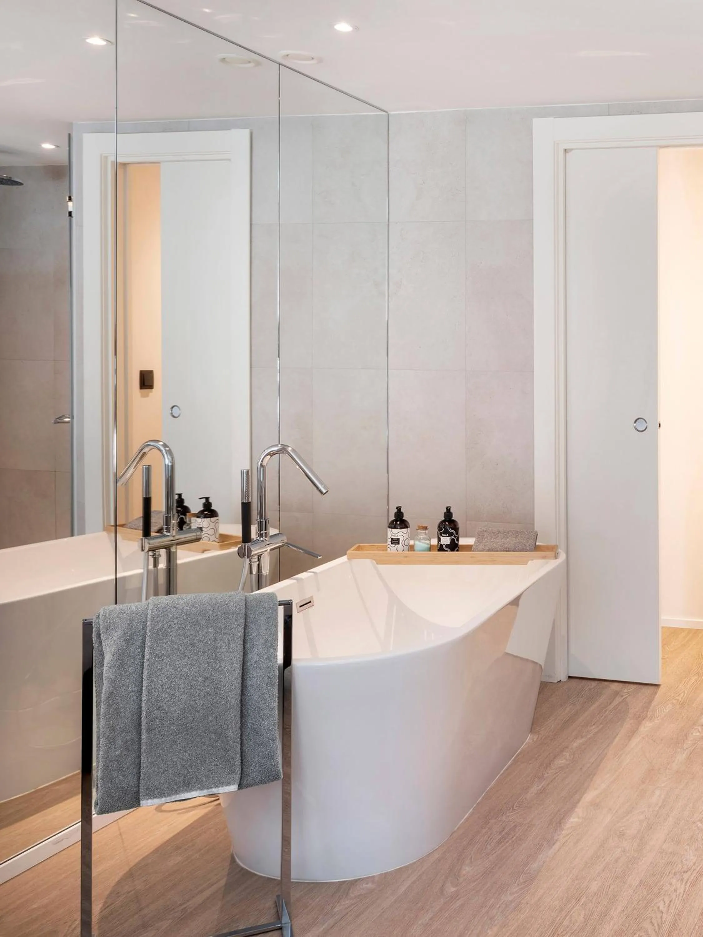 Bathroom in INNSiDE Zaragoza