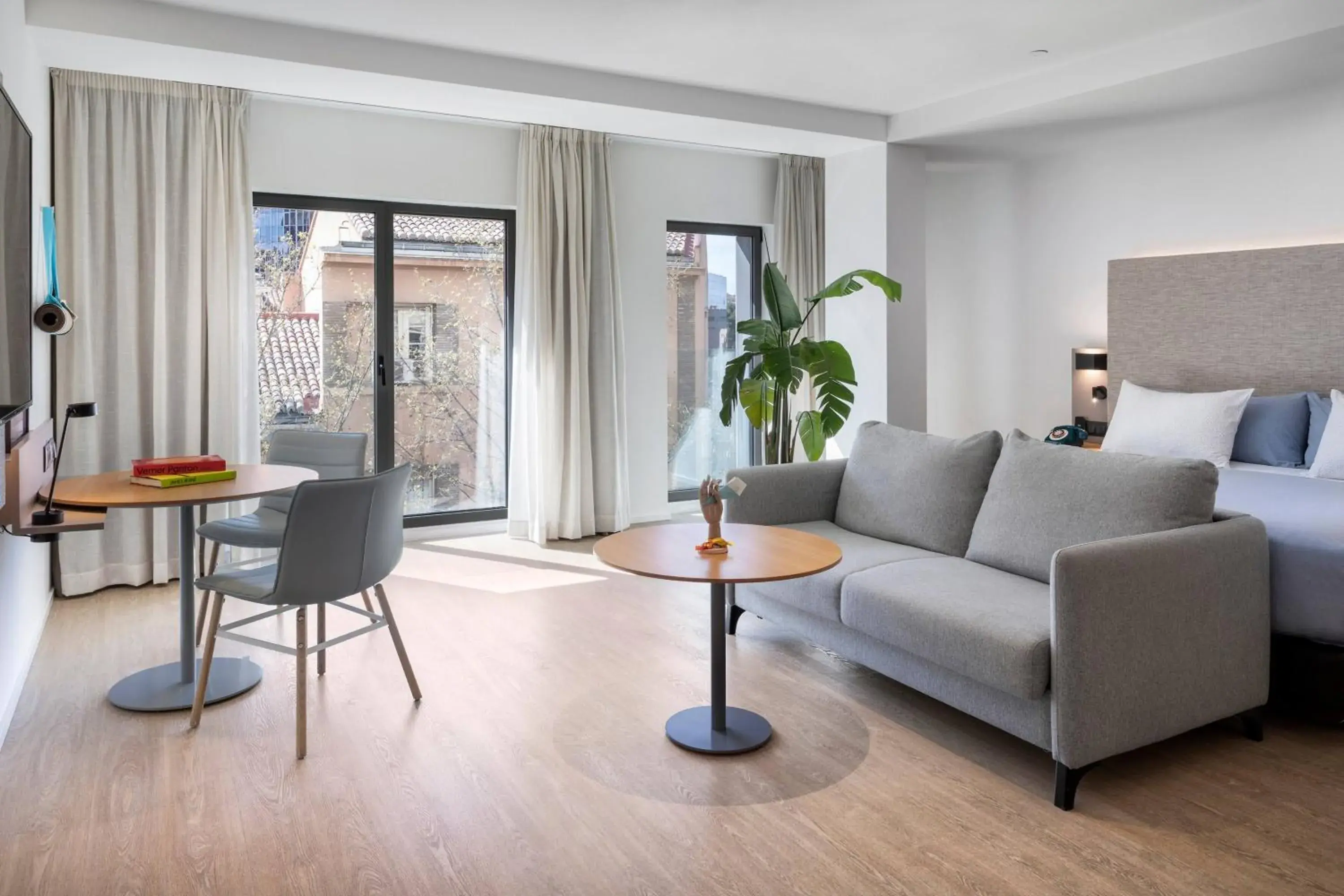 Property building in INNSiDE Zaragoza Property building in INNSiDE Zaragoza