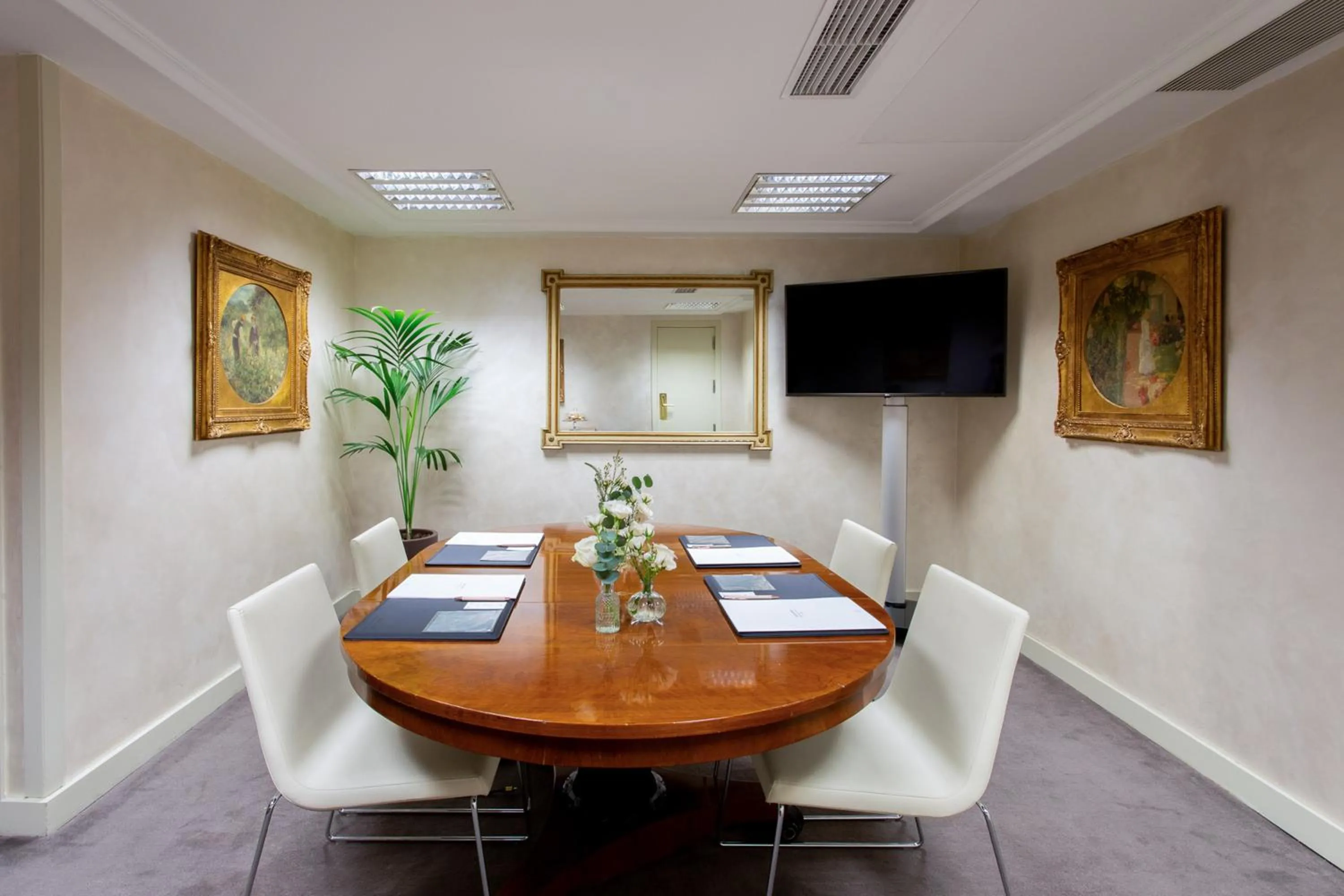 Meeting/conference room in Hotel Fenix Gran Meliá - The Leading Hotels of the World