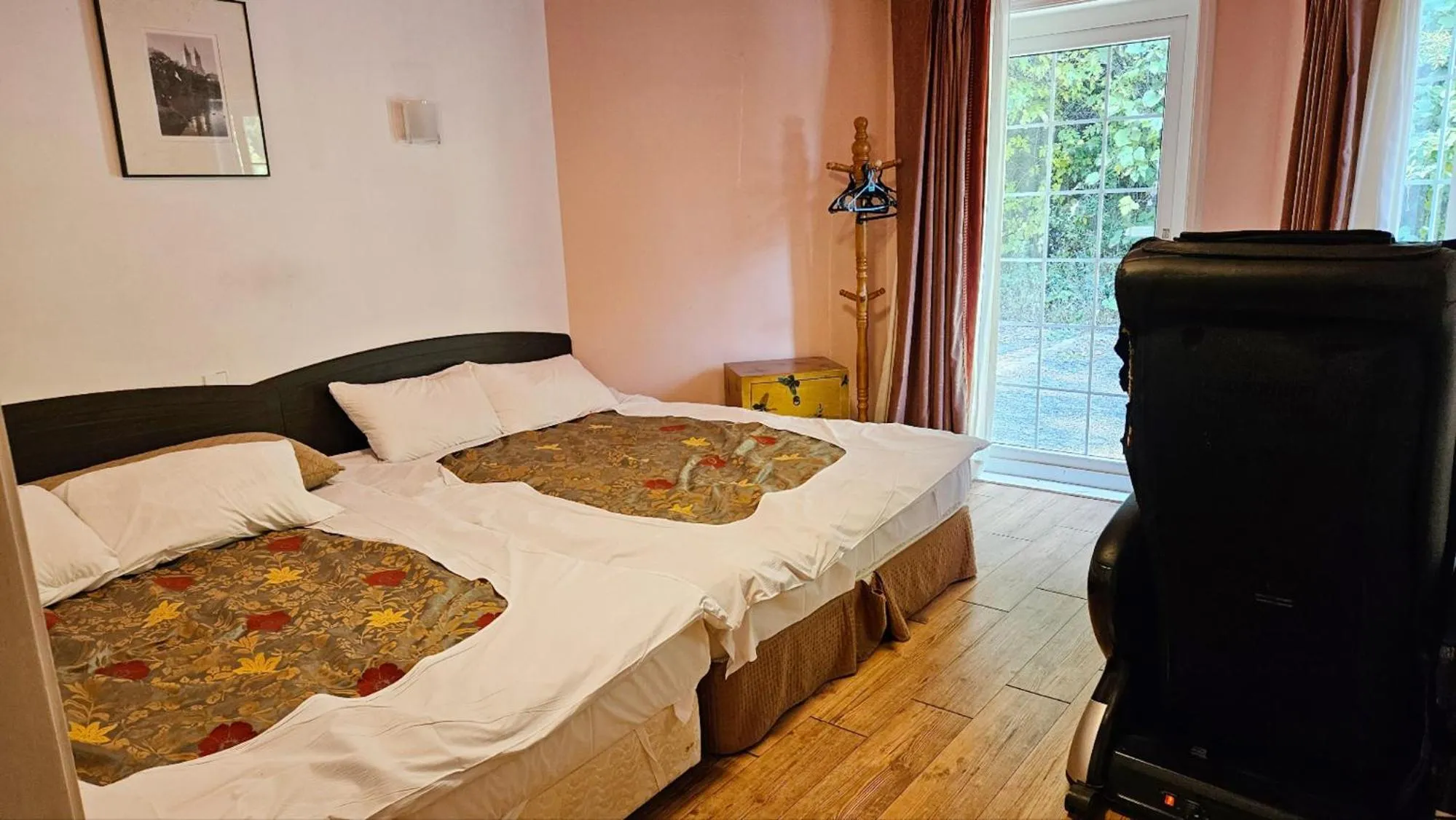 Bed in Elf Resort Hotel