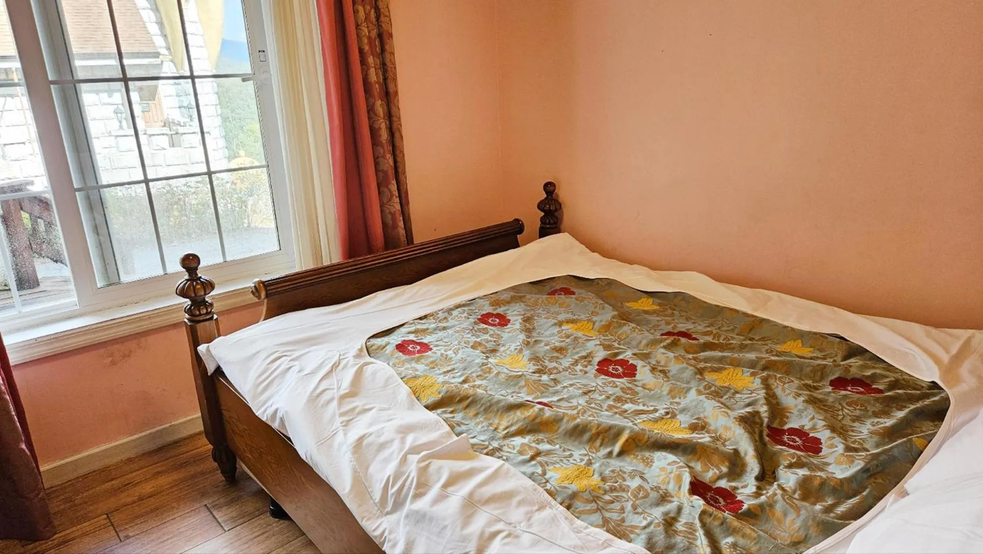 Bed in Elf Resort Hotel