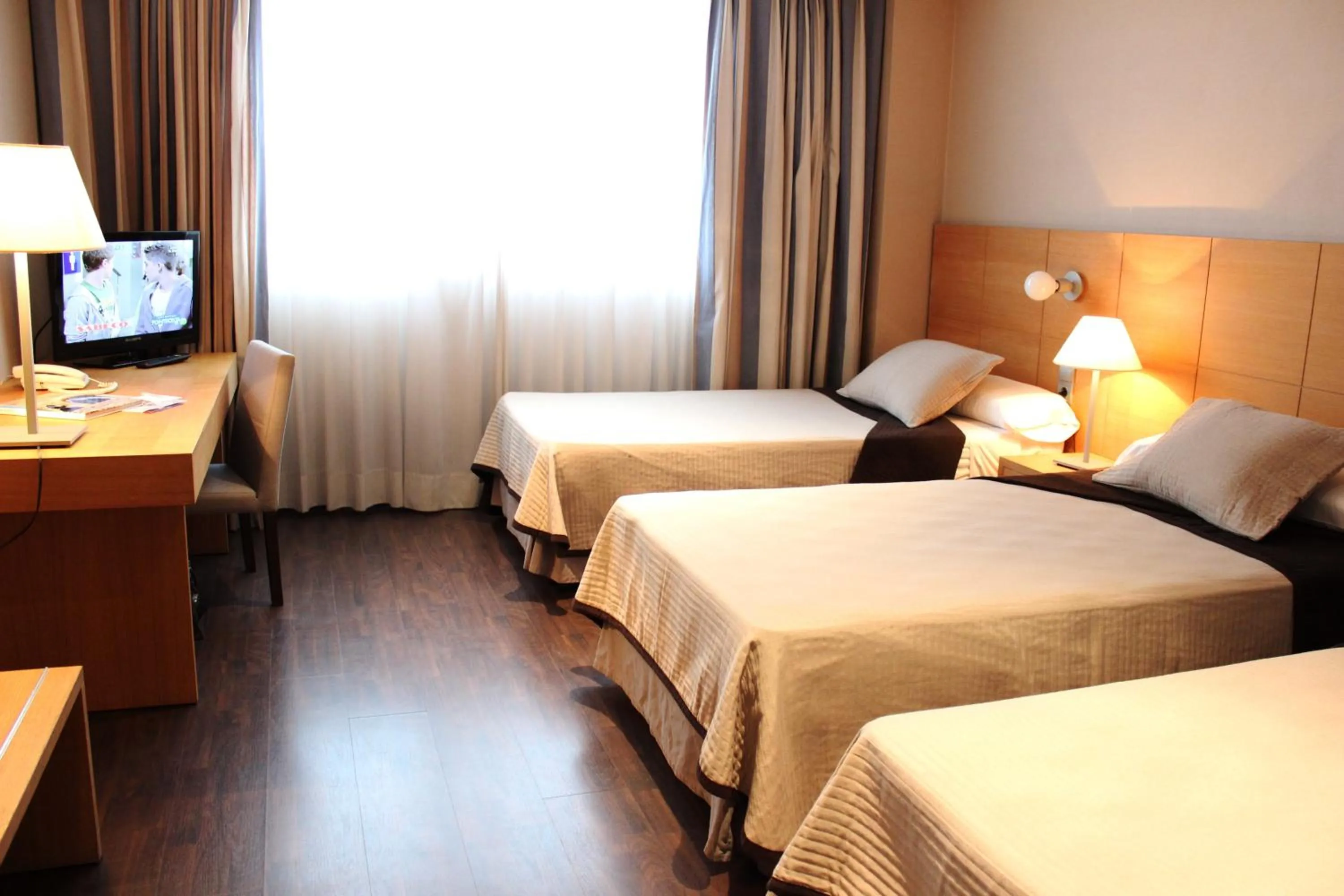 Photo of the whole room, Bed in Eurohotel Castellón