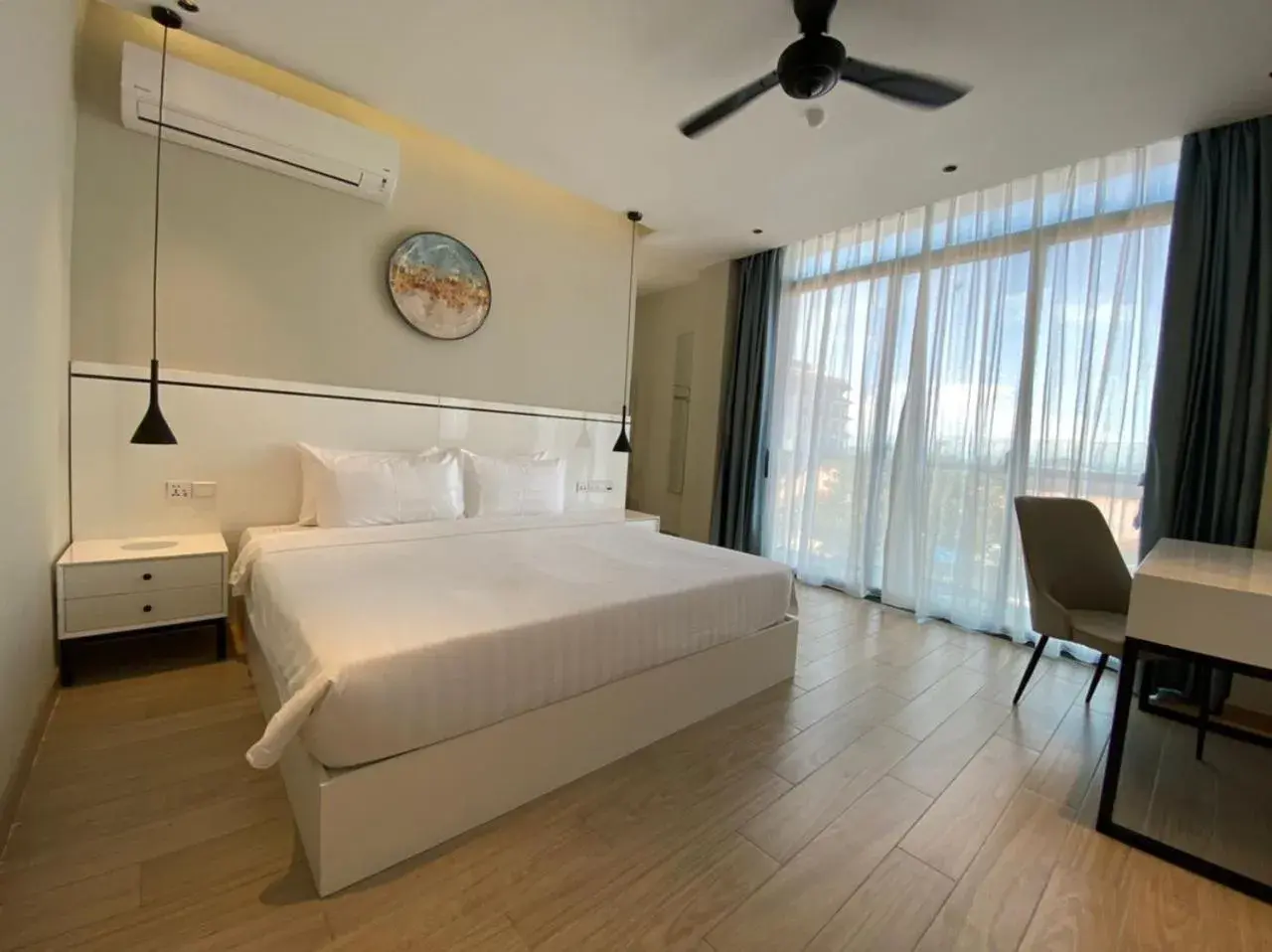 Deluxe Double Room with Sea View in Grace Samudera Hotel Deluxe Double Room with Sea View in Grace Samudera Hotel