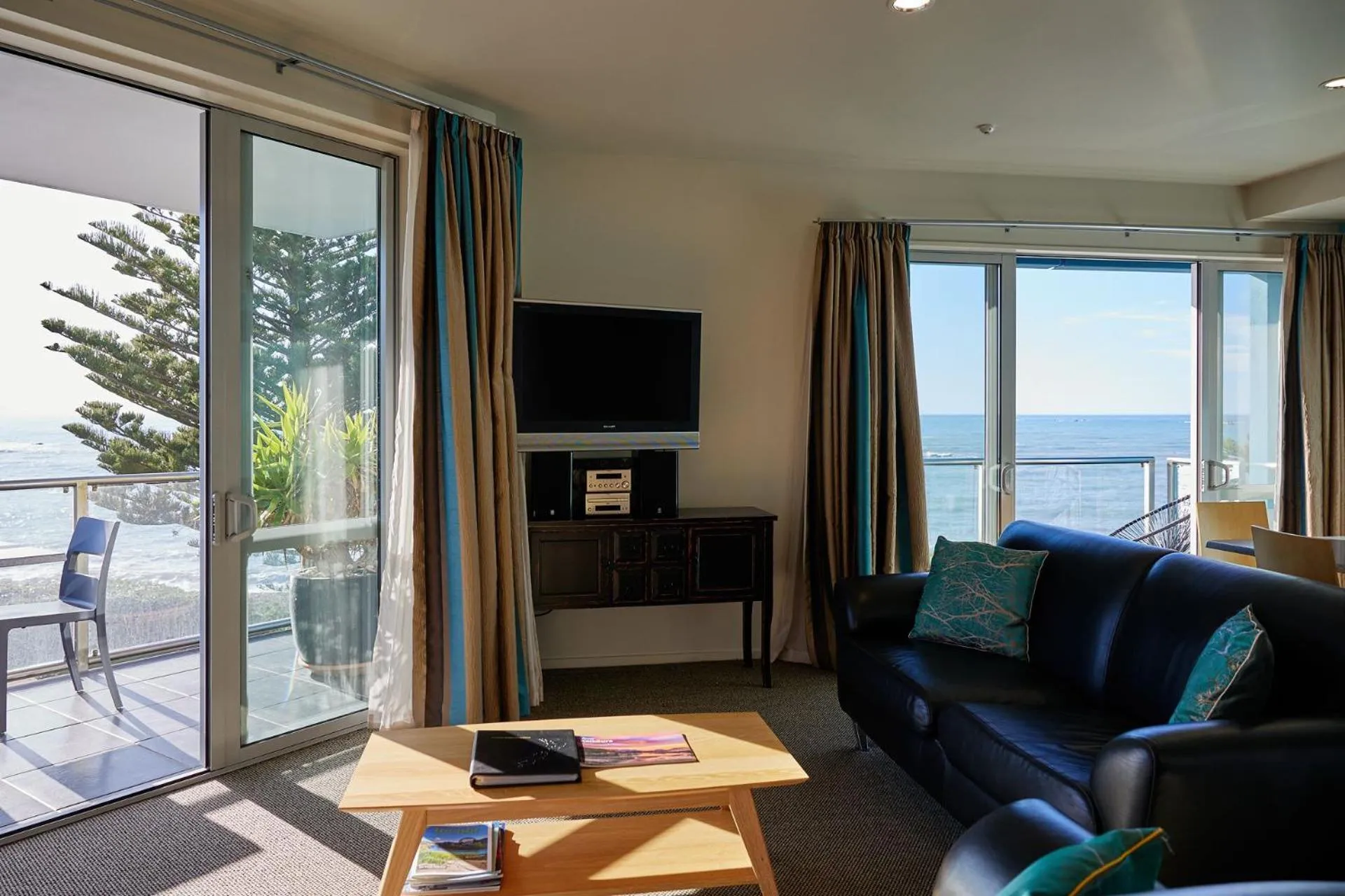 Living room in Waves on the Esplanade