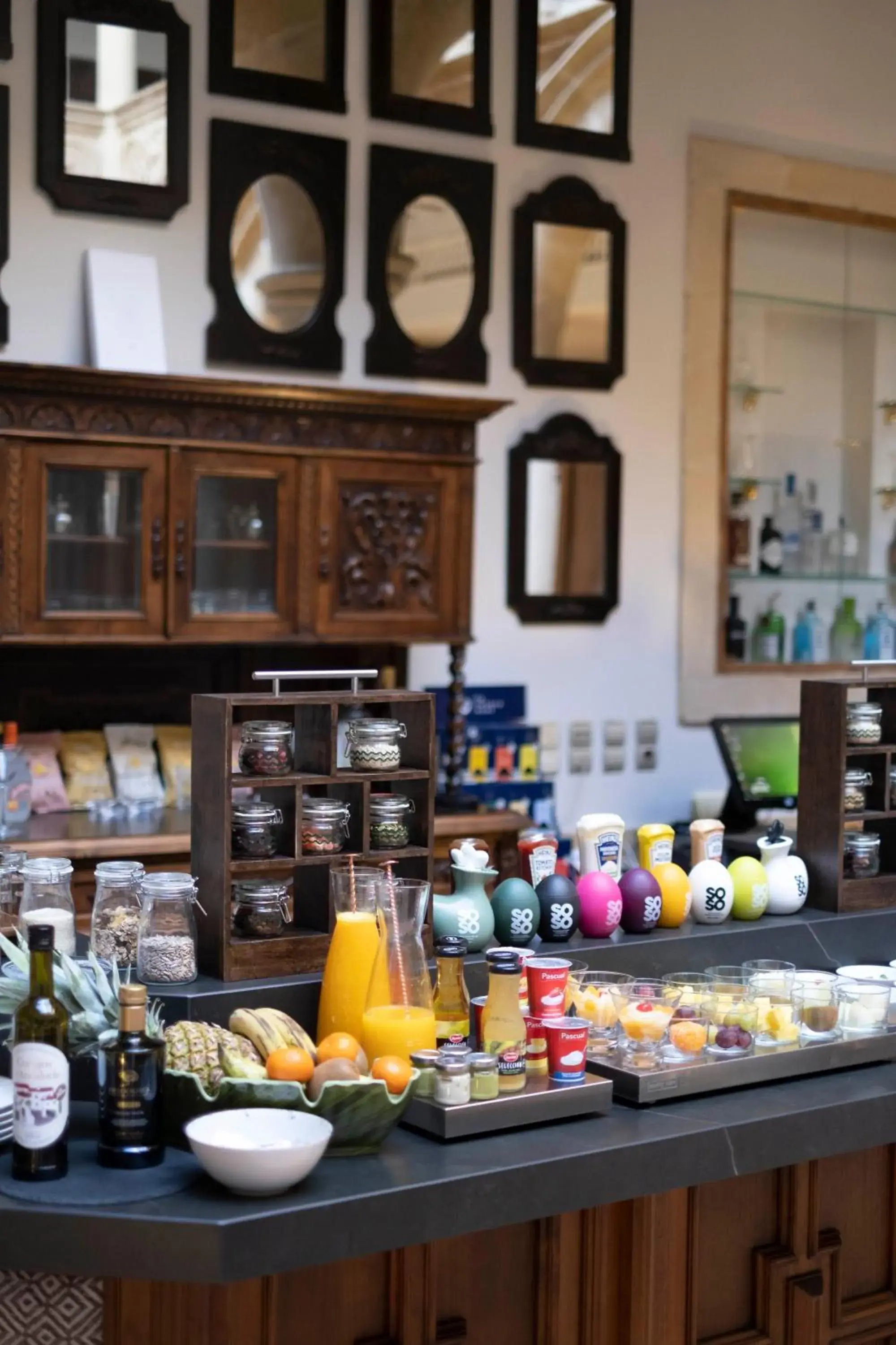 Buffet breakfast in Hotel Cetina Palacio de los Salcedo Buffet breakfast in Hotel Cetina Palacio de los Salcedo