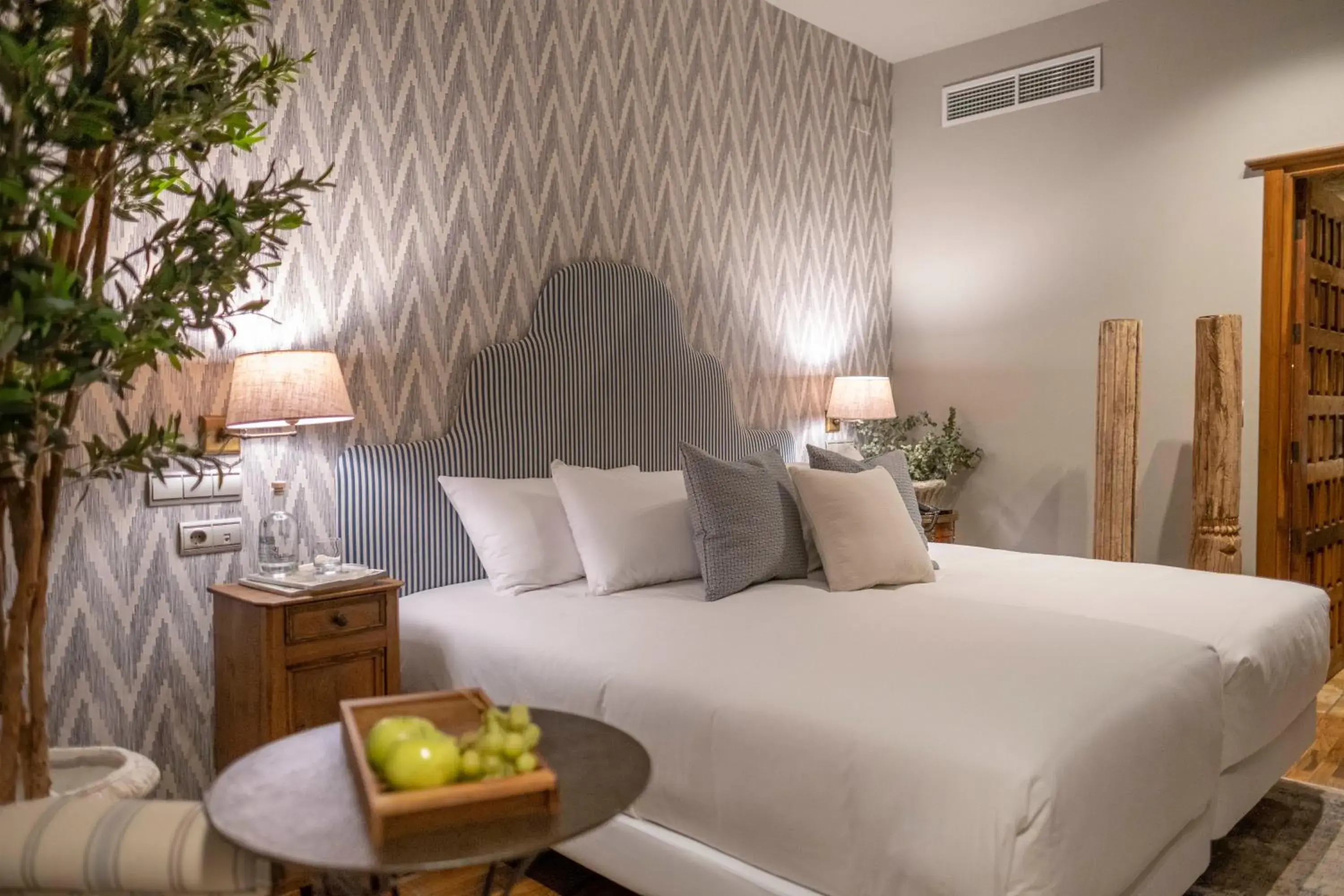 Bed in Hotel Cetina Palacio de los Salcedo Bed in Hotel Cetina Palacio de los Salcedo