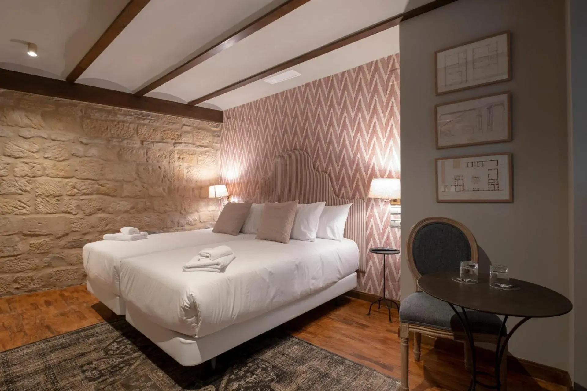 Bed in Hotel Cetina Palacio de los Salcedo Bed in Hotel Cetina Palacio de los Salcedo