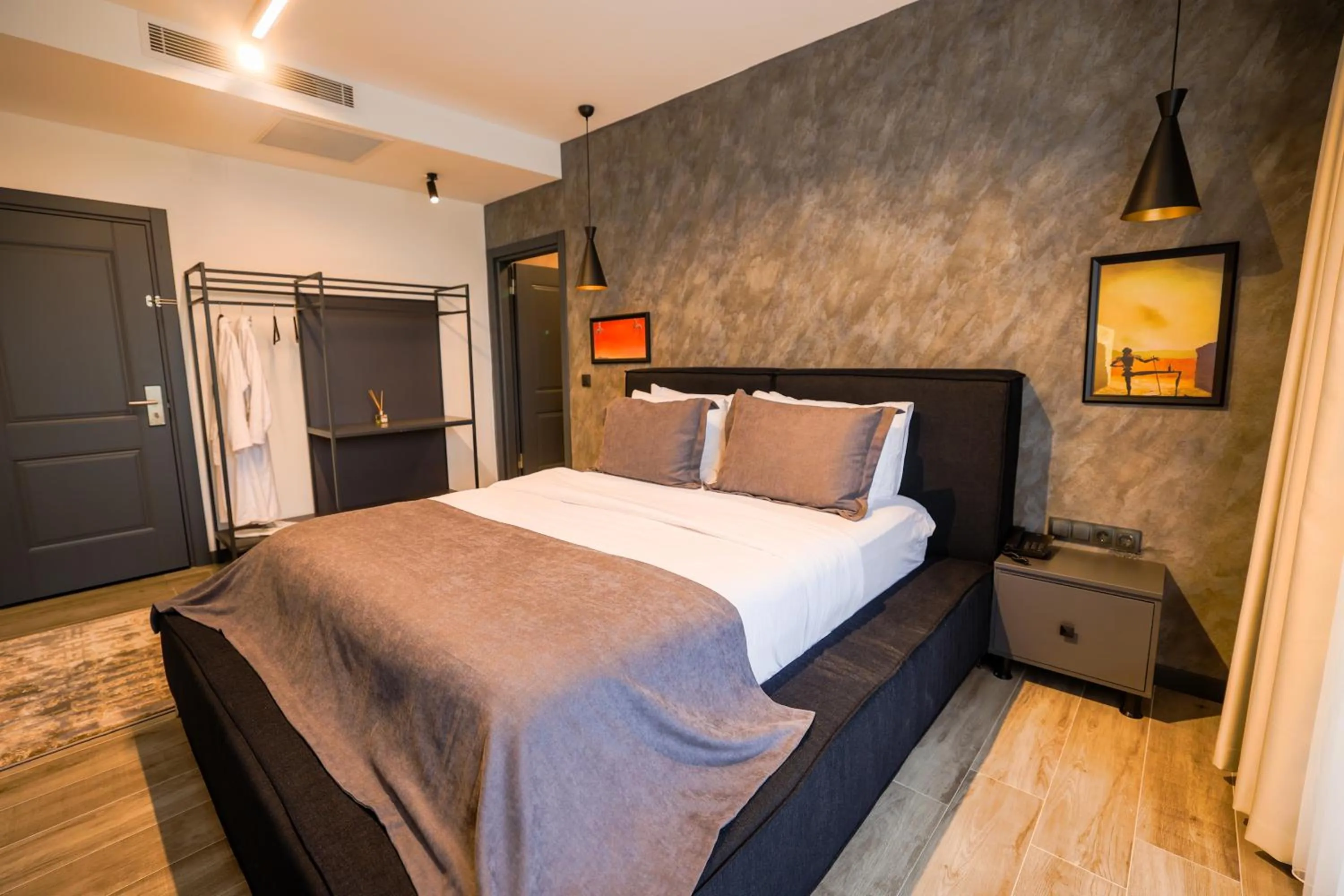 Photo of the whole room, Bed in Çathan Art Hotel