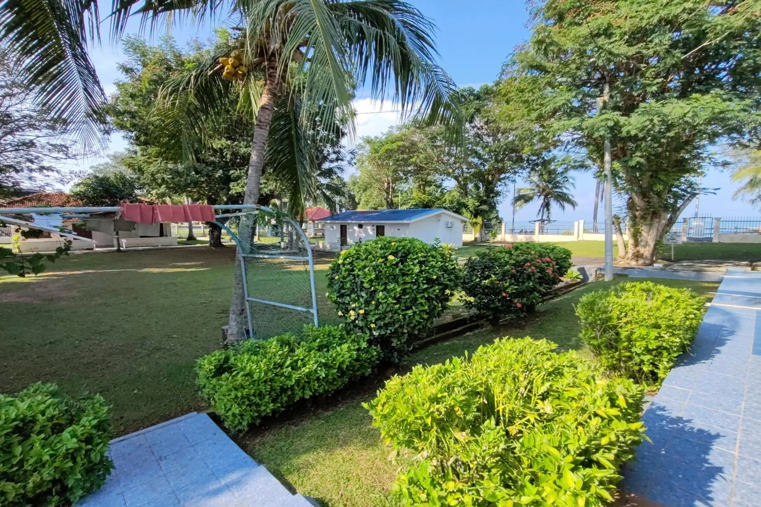 Garden in Green Town Hotels and Resorts